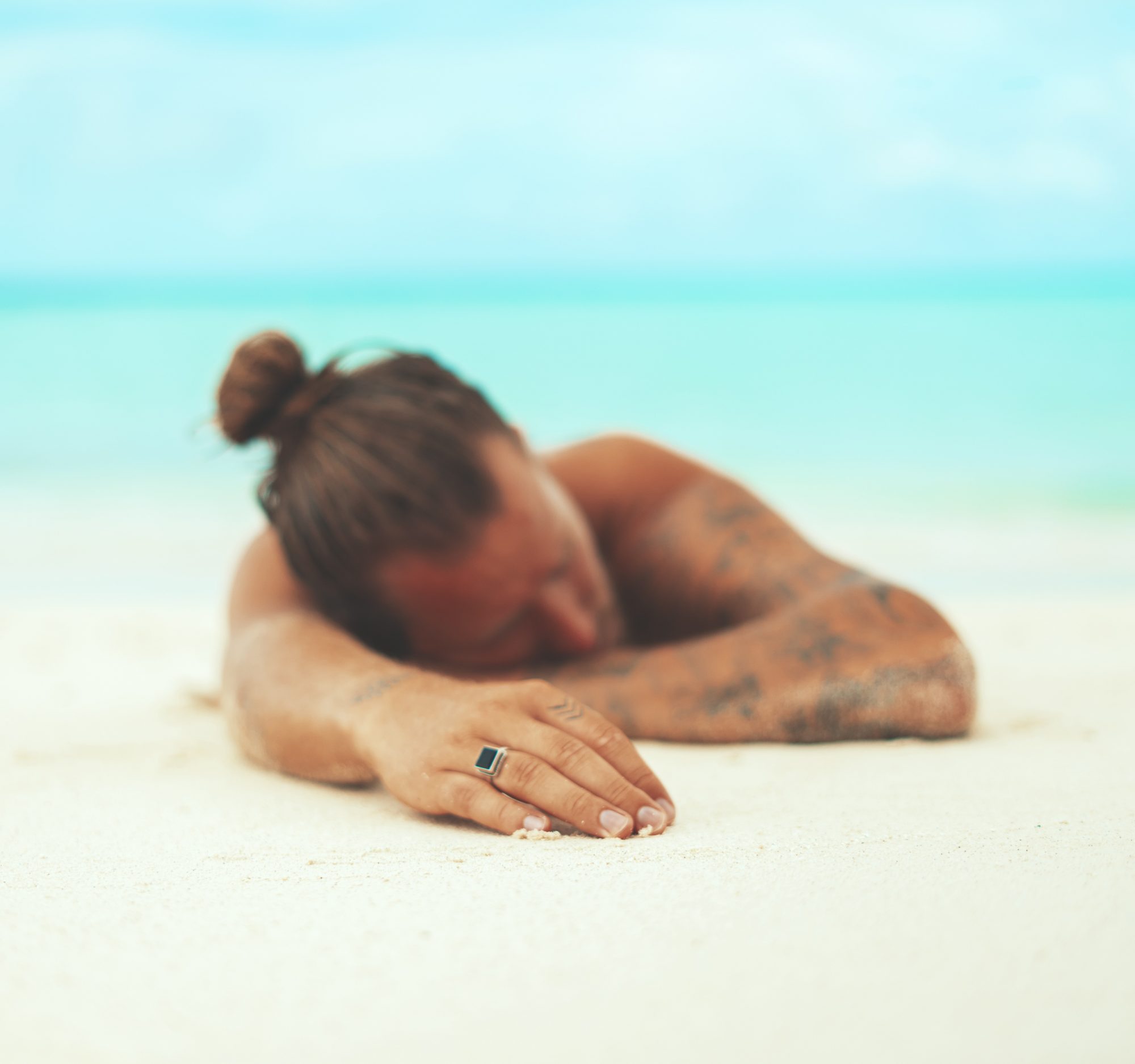 Os sinais que o corpo lhe dá de que apanhou calor a mais