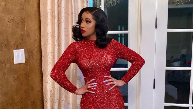 Cardi B confirma que drogou e roubou homens antes de se tornar cantora