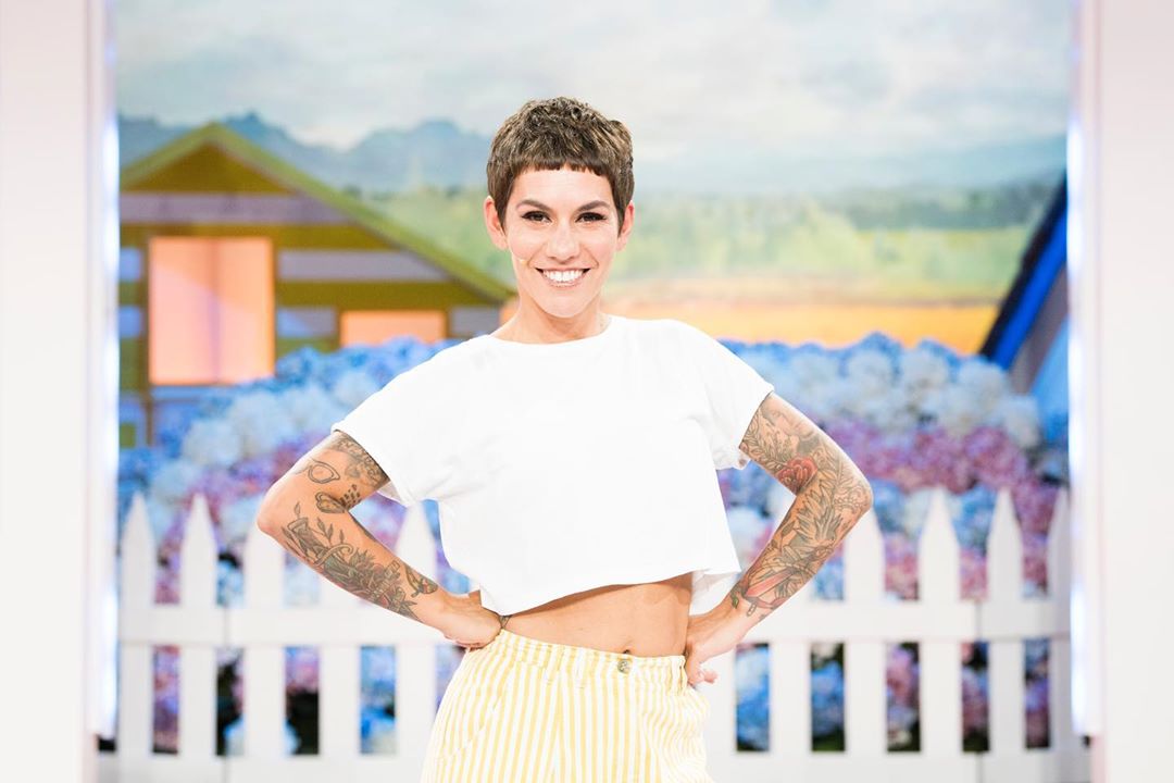 “Testei positivo”. Beatriz Gosta revela gravidez em direto no “5 Para a Meia-Noite”