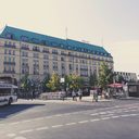 Viajar em agosto é impossível? Descobrimos 8 voos a menos de 140€