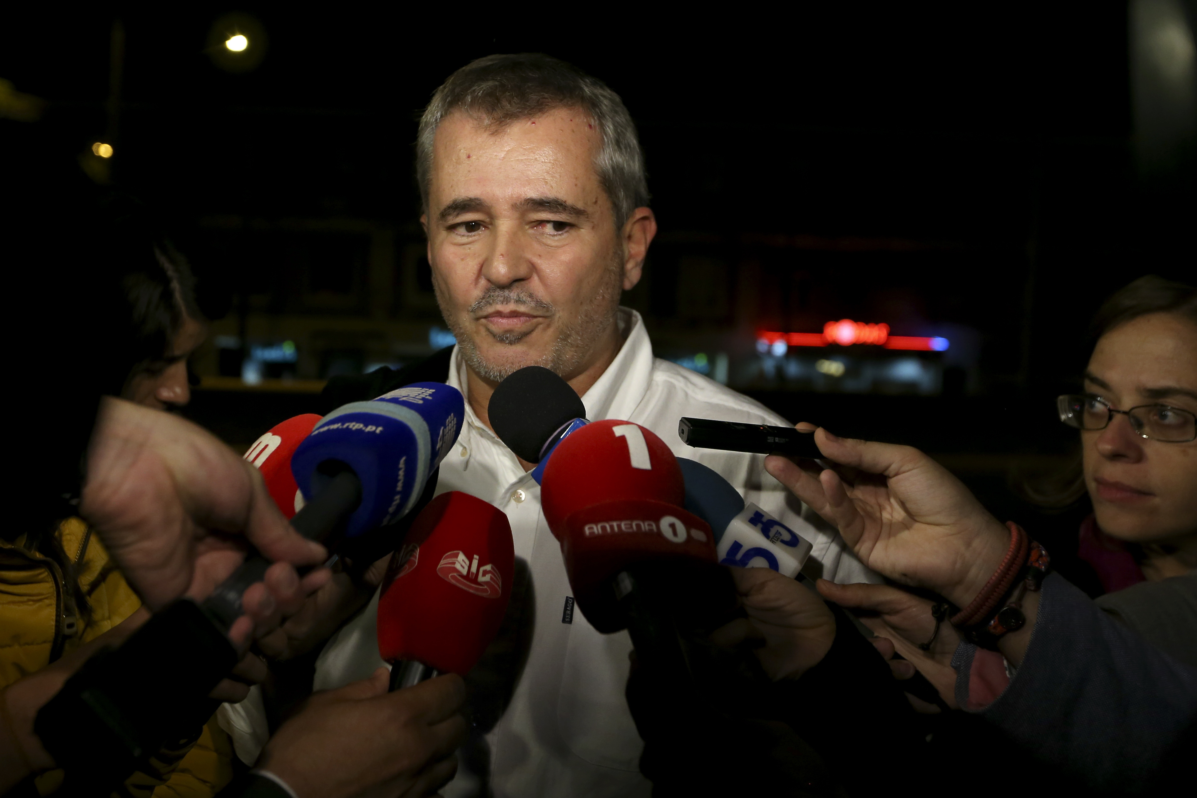 Álvaro Beleza quer referendo aberto a simpatizantes do PS sobre acordo à esquerda