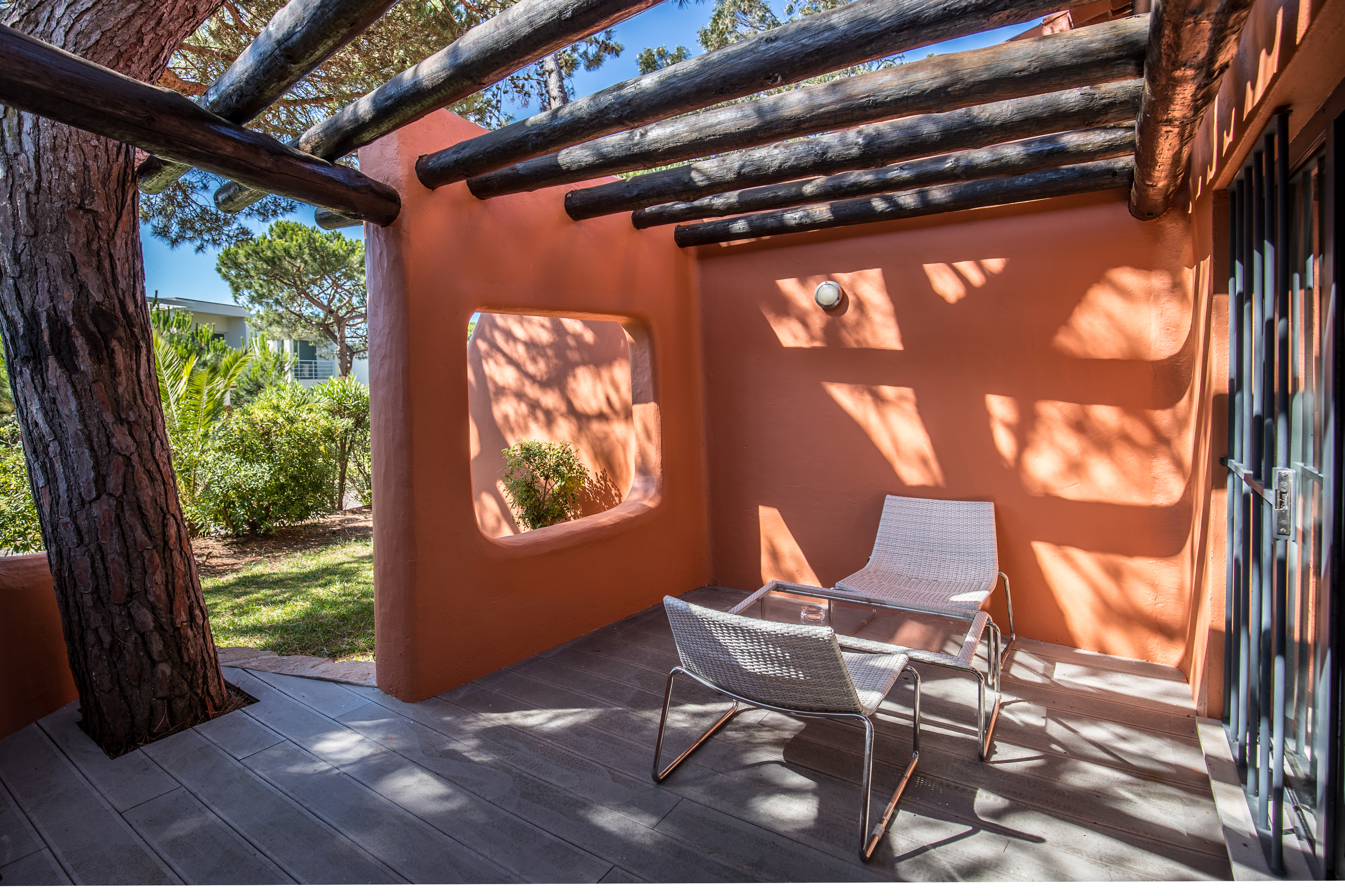 Descanse em família (e no meia da natureza) nestas renovadas villas em Cascais