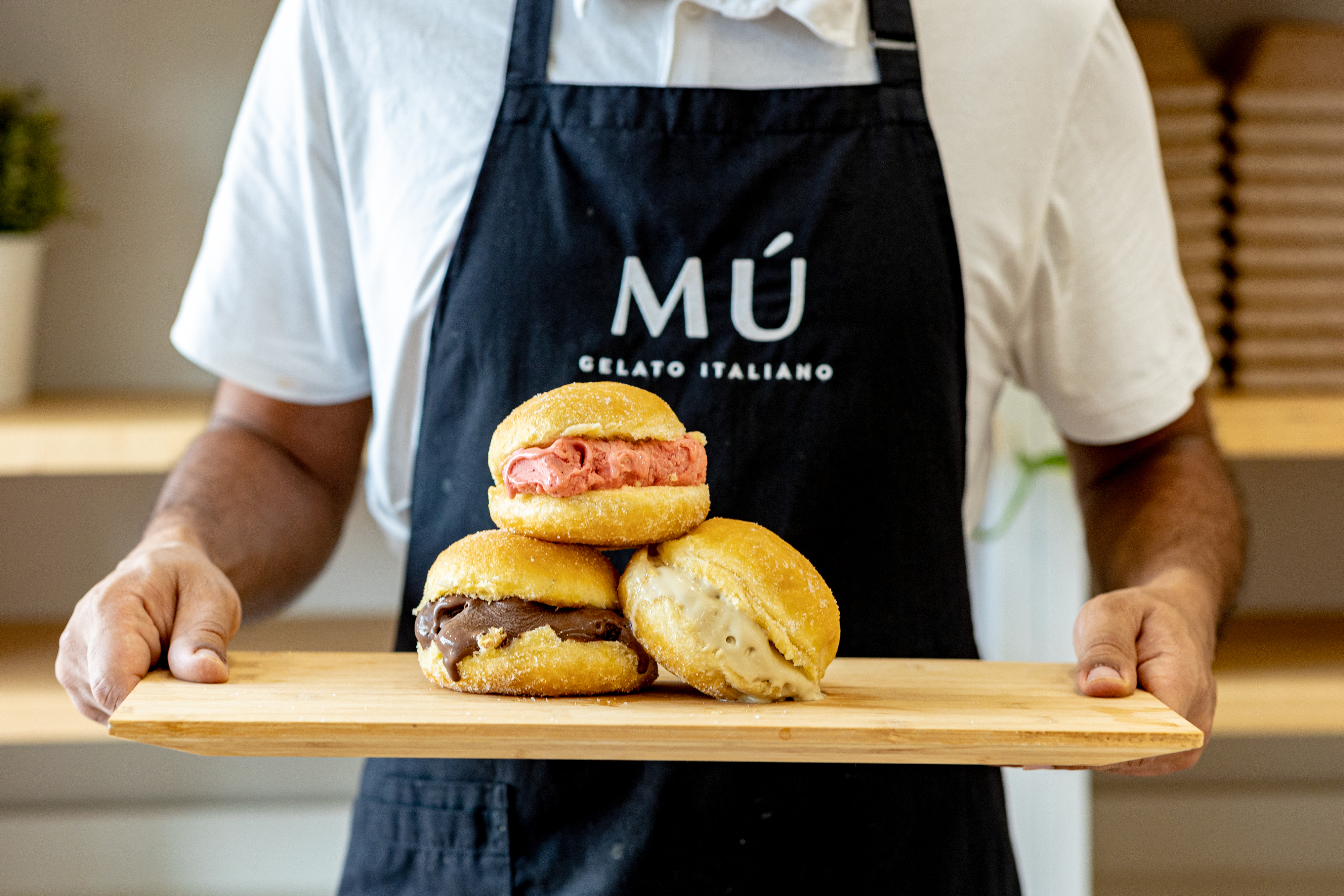 A Mú chega à Graça e bem fresquinha: aqui, a bola de Berlim é recheada com gelado