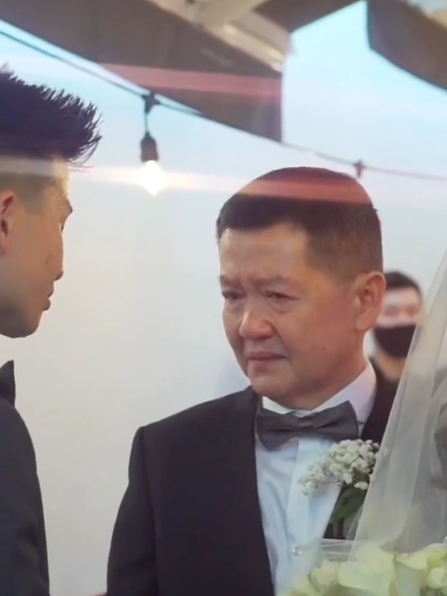Pai faz apelo emocionante no casamento da filha. “Por favor, não a magoes” (Vídeo)