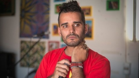 Luaty Beirão regressa à cadeia uma semana depois do fim da greve de fome