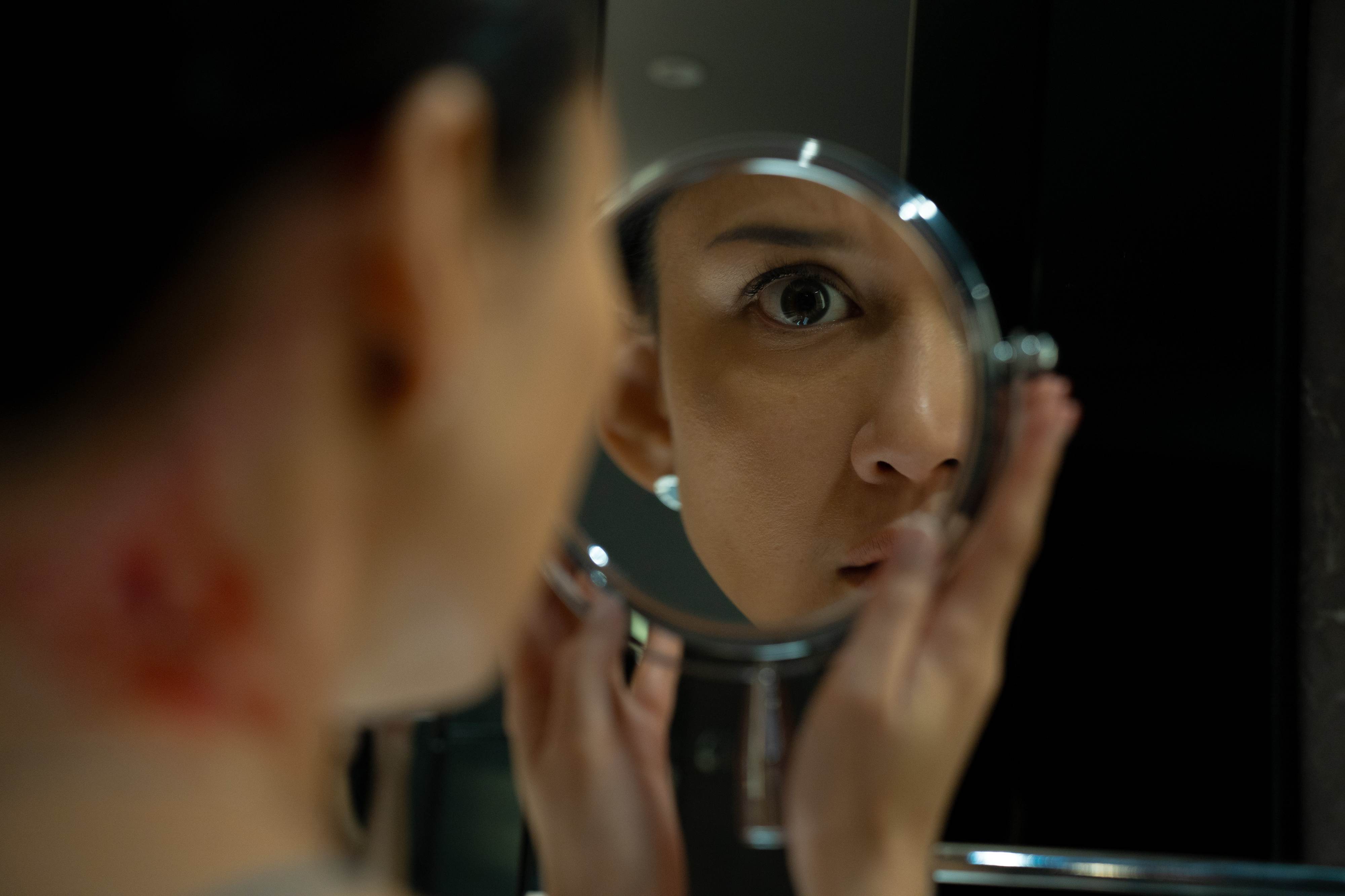 Gostou de “A Substância”? Netflix tem novo (e perturbador) filme sobre horror corporal que o vai deixar inquieto