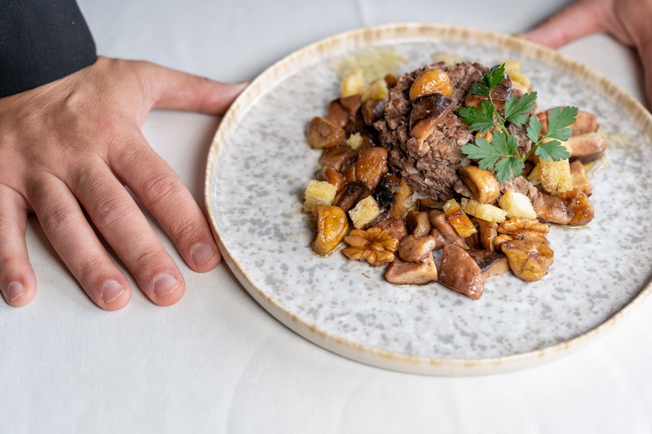 Os pratos de conforto dos pais deste chef com estrela Michelin chegam ao Altis Grand Hotel