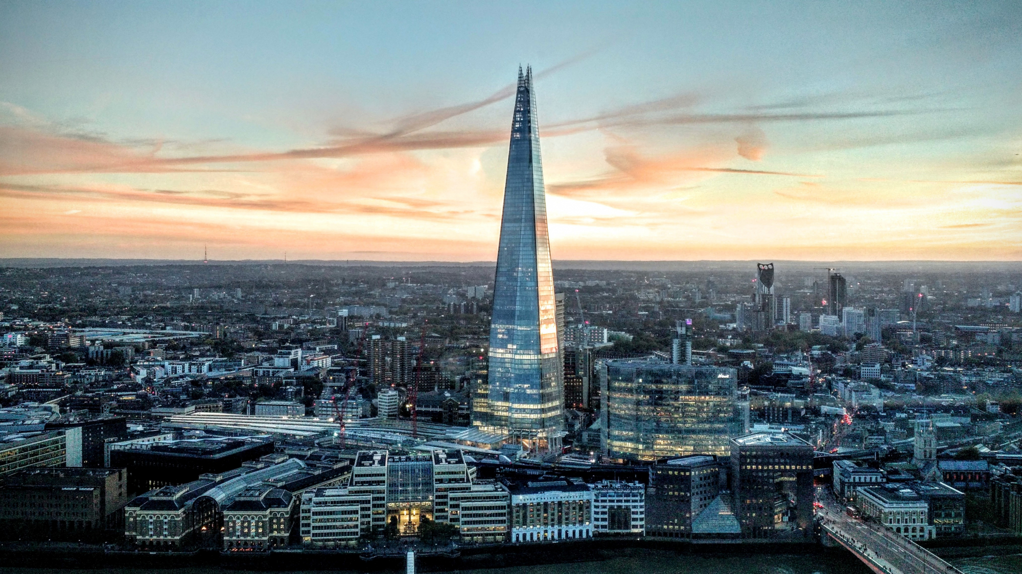 Homem é apanhado a escalar o edifício mais alto de Londres