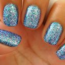 Estas 14 cores são perfeitas para pintar as unhas para as festas