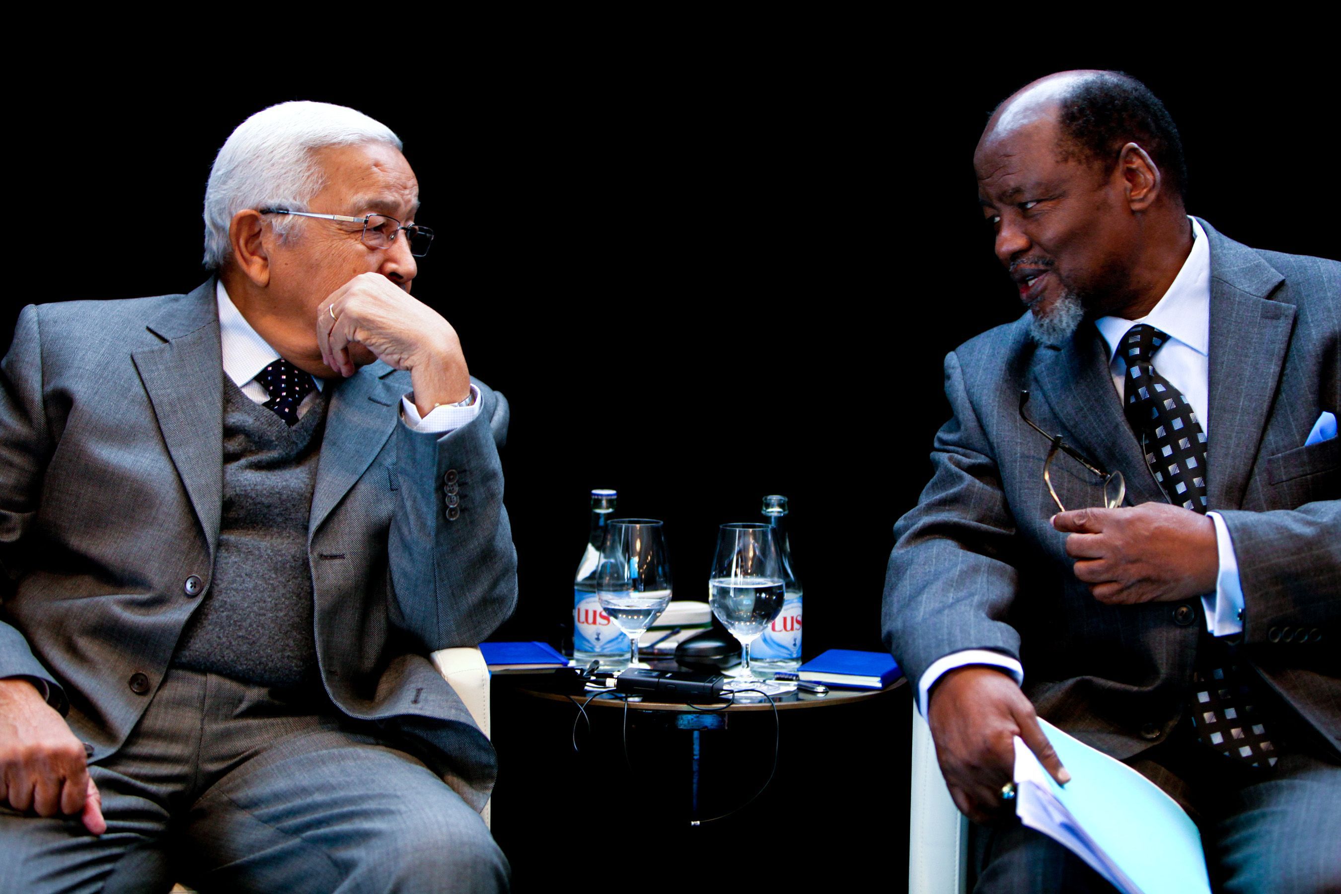 Pedro Pires e Chissano convidados para entrega do Prémio Mo Ibrahim a ex-PR da Namíbia