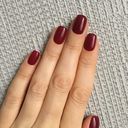 Estas 14 cores são perfeitas para pintar as unhas para as festas