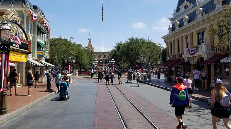 Disney. Visitantes em choque por parque se parecer com uma “cidade fantasma”