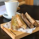 Já abriu a Padaria da Esquina e fomos lá comer a melhor torrada de Lisboa