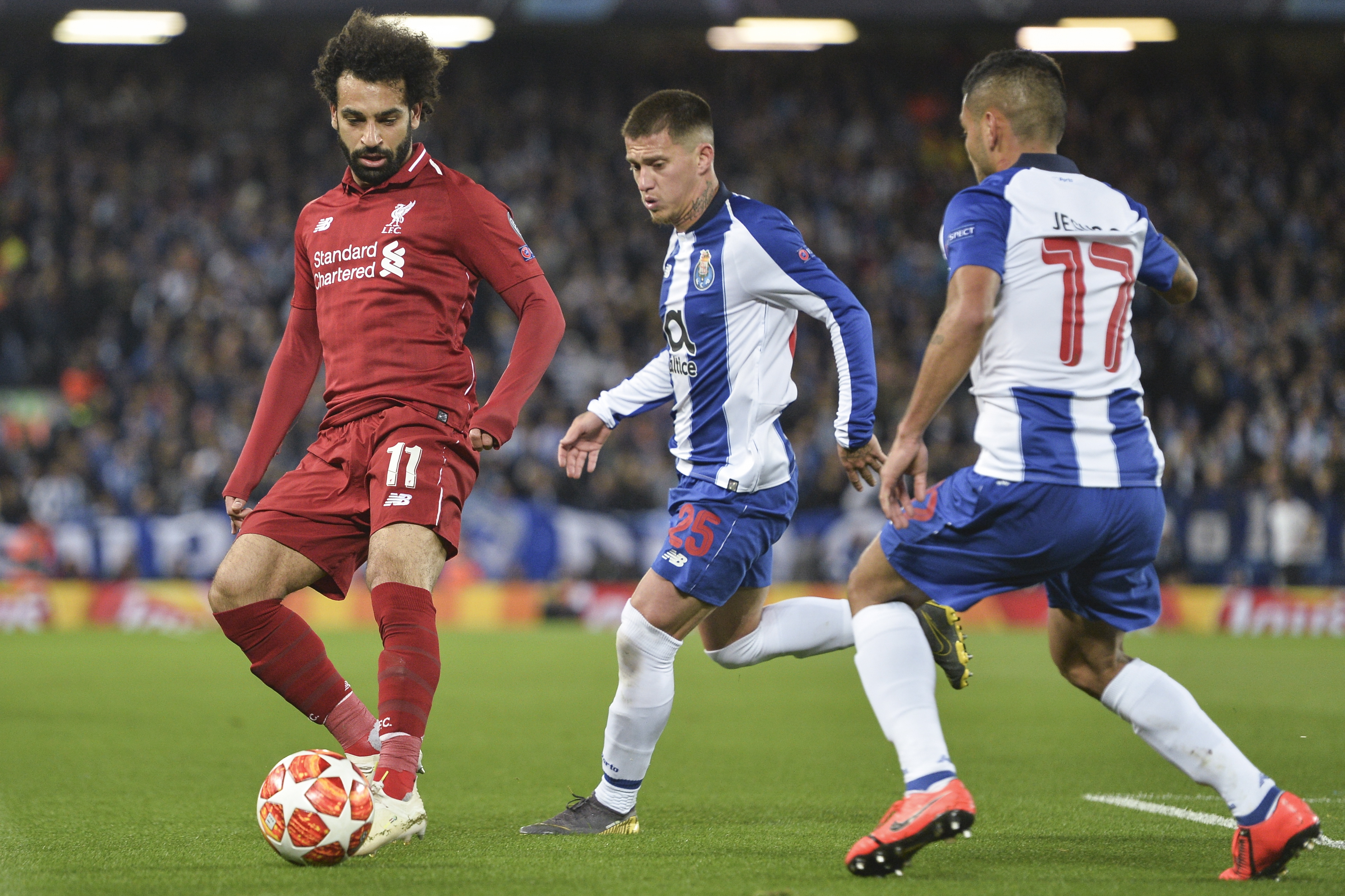 Inglês: Firmino faz 2, Liverpool reage, mas só empata com Brighton