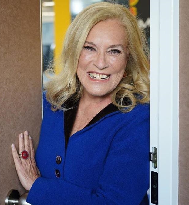 Teresa Guilherme está de volta para apresentar “Big Brother A Revolução”