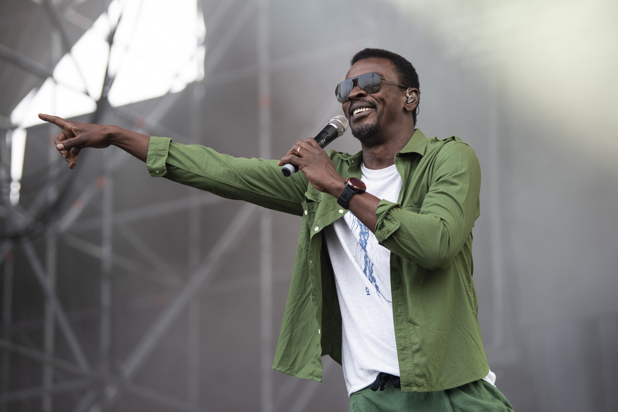 Seu Jorge cria nova conta de Instagram dedicada ao crochê e ao tricô