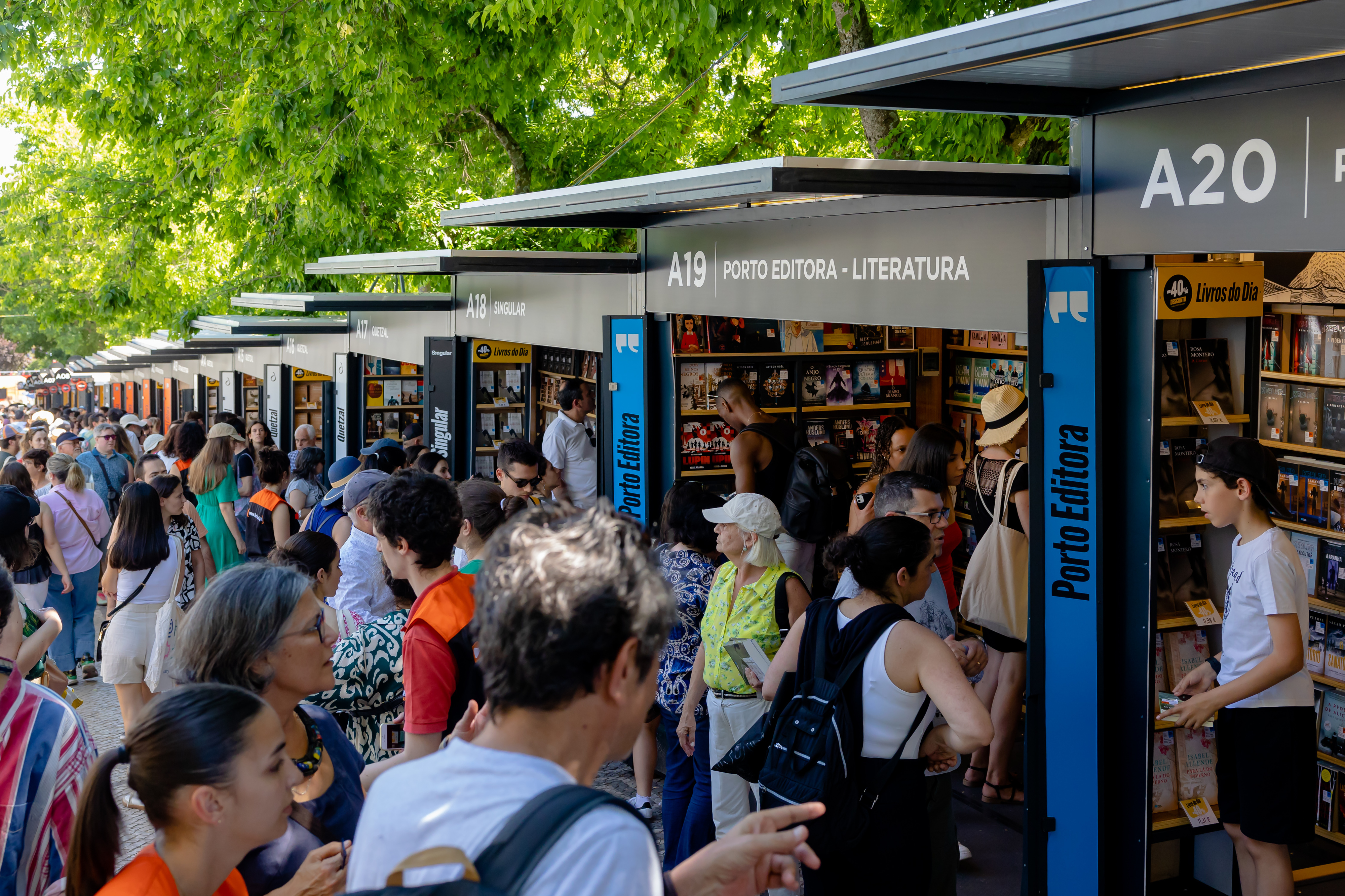 Feira do Livro de Lisboa acaba este domingo. Mas ainda pode comprar estas 32 obras com um bom desconto
