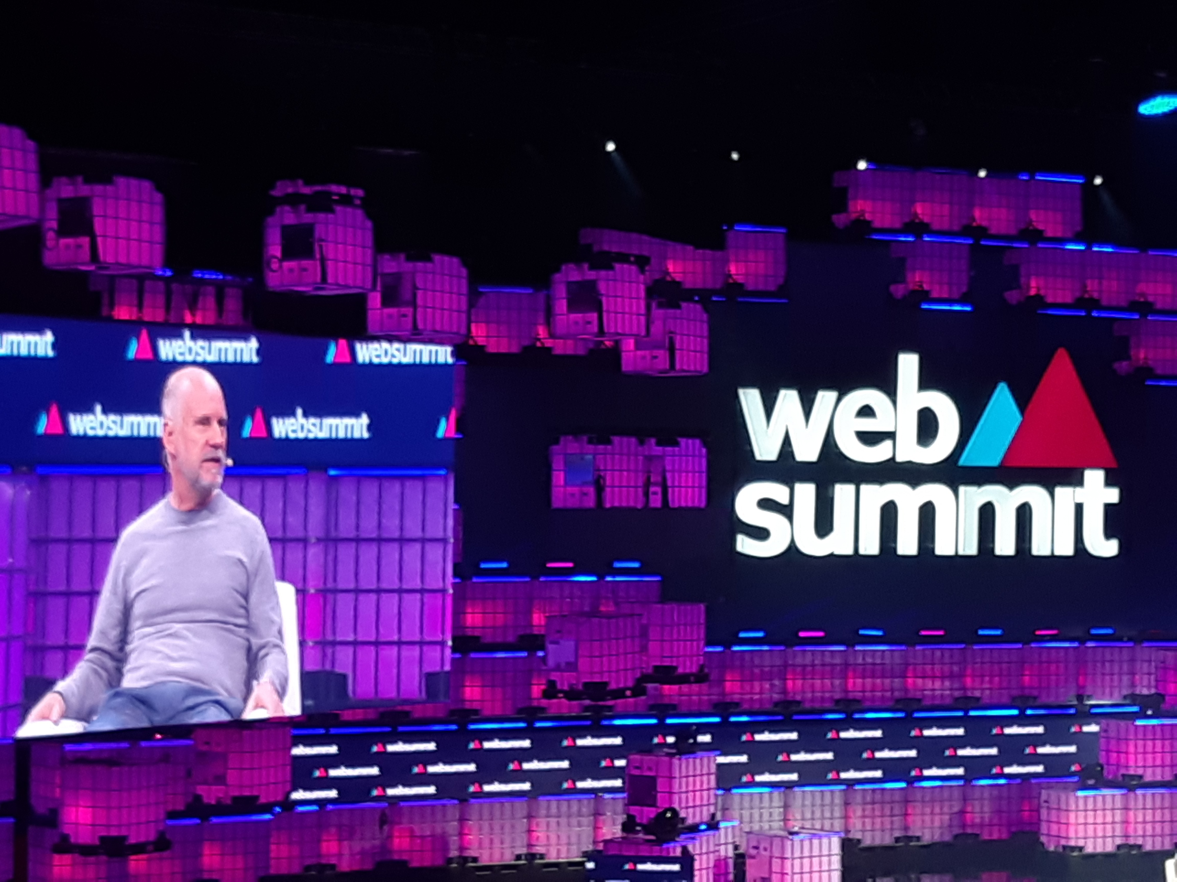 “A inteligência artificial não é um campeonato de futebol. Não precisamos de escolher uma equipa”