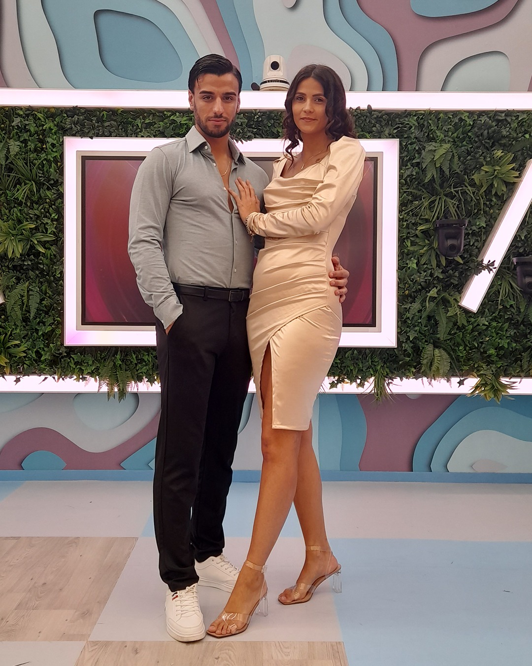 Houve pedido de namoro à antiga no “Big Brother”. Vale voltou e ajoelhou-se perante Jéssica