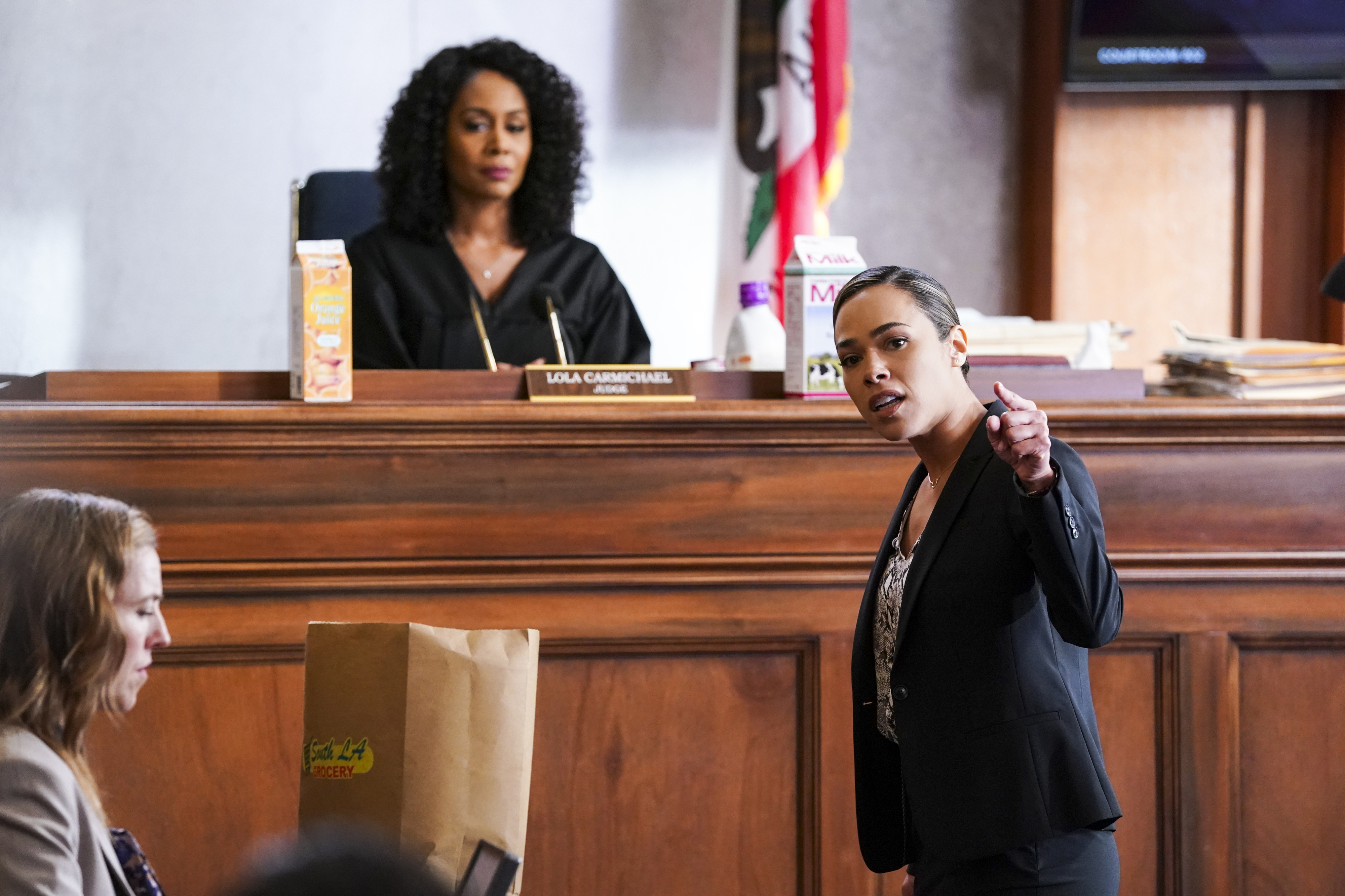 “All Rise”. A nova série da Fox Life sobre uma juíza otimista num tribunal cheio de falhas