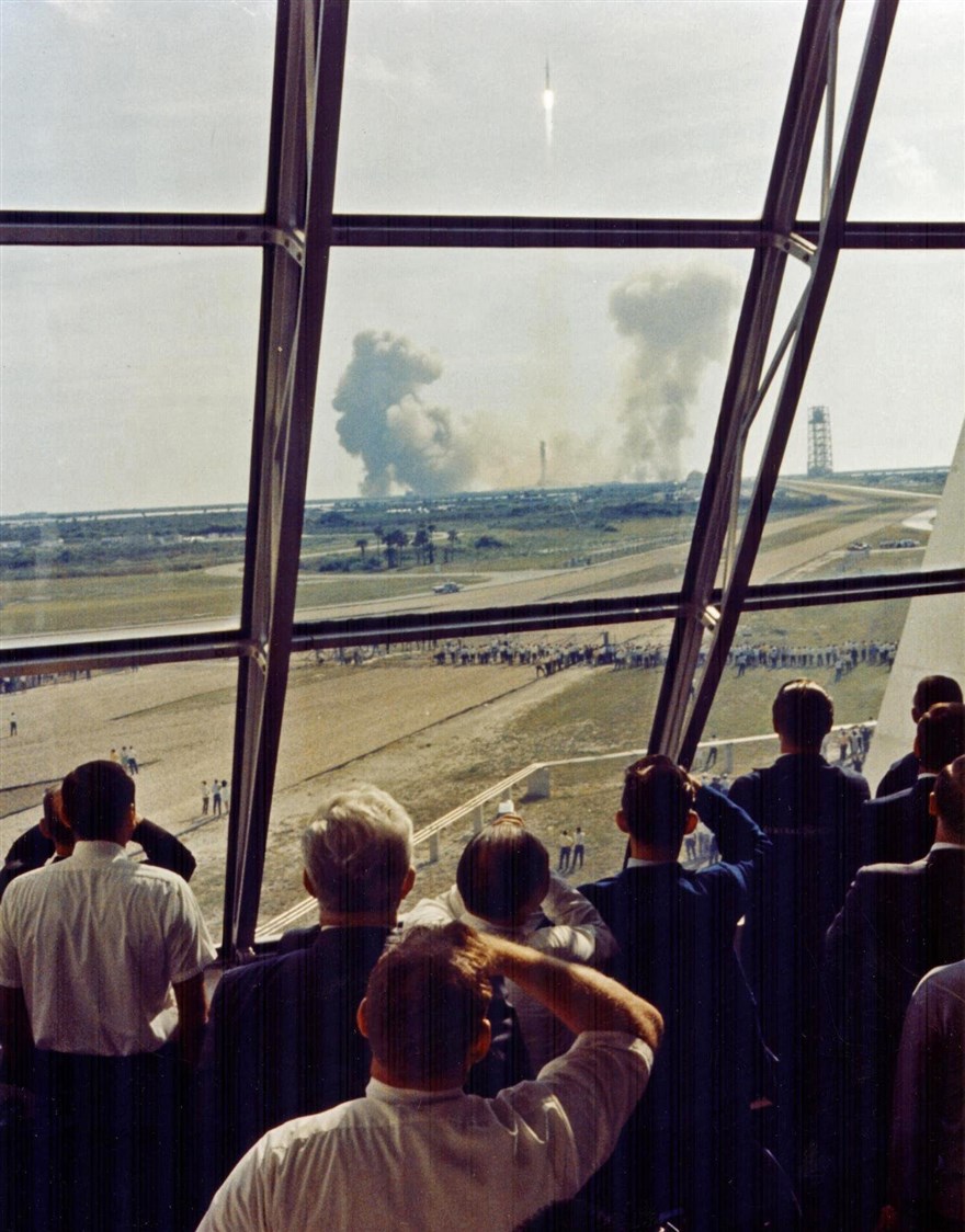 “Master of None”. A série hilariante da Netflix sobre o que é isto de ser millennial com sonhos