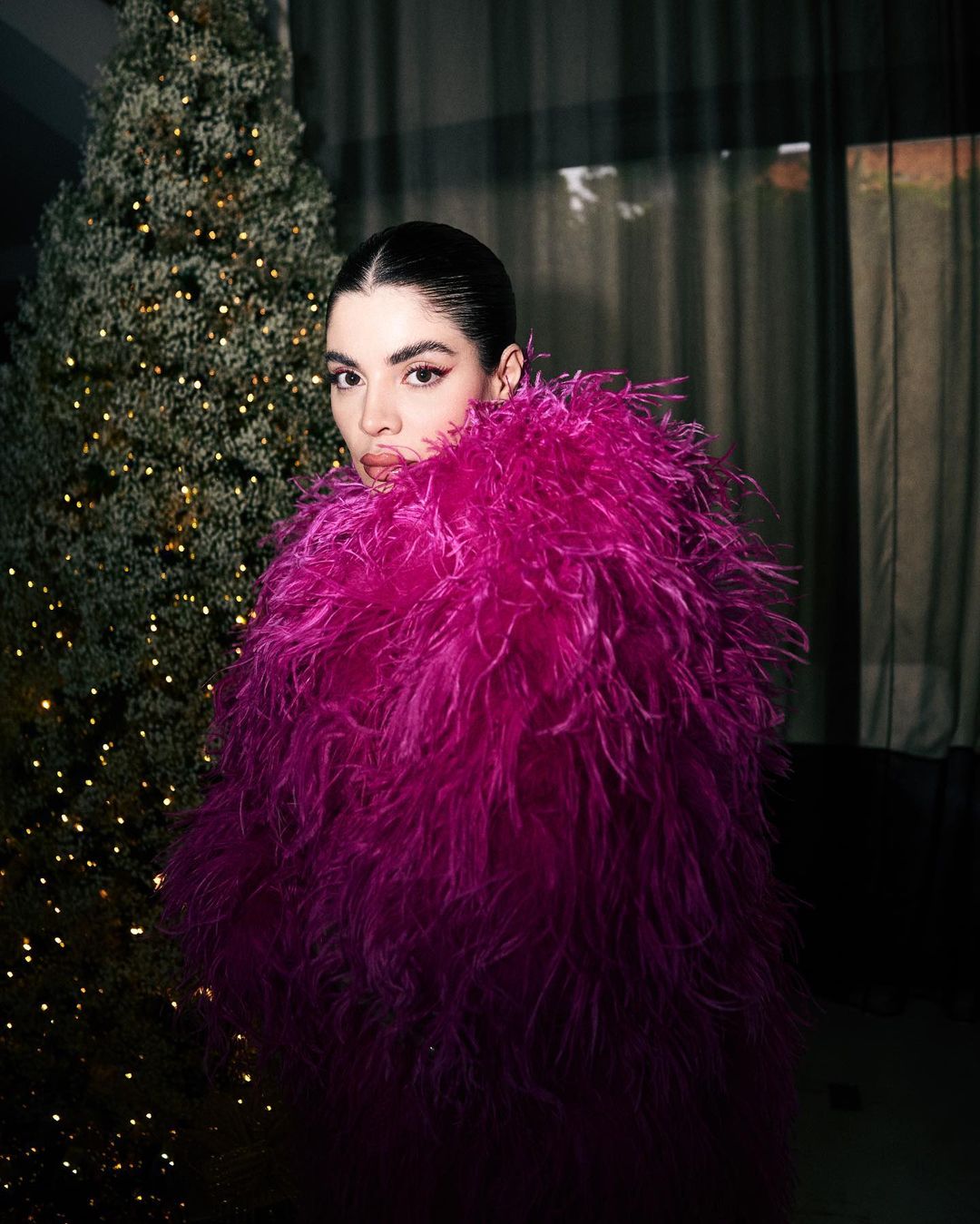 Influencer brasileira tira o preenchimento labial e a diferença é impressionante