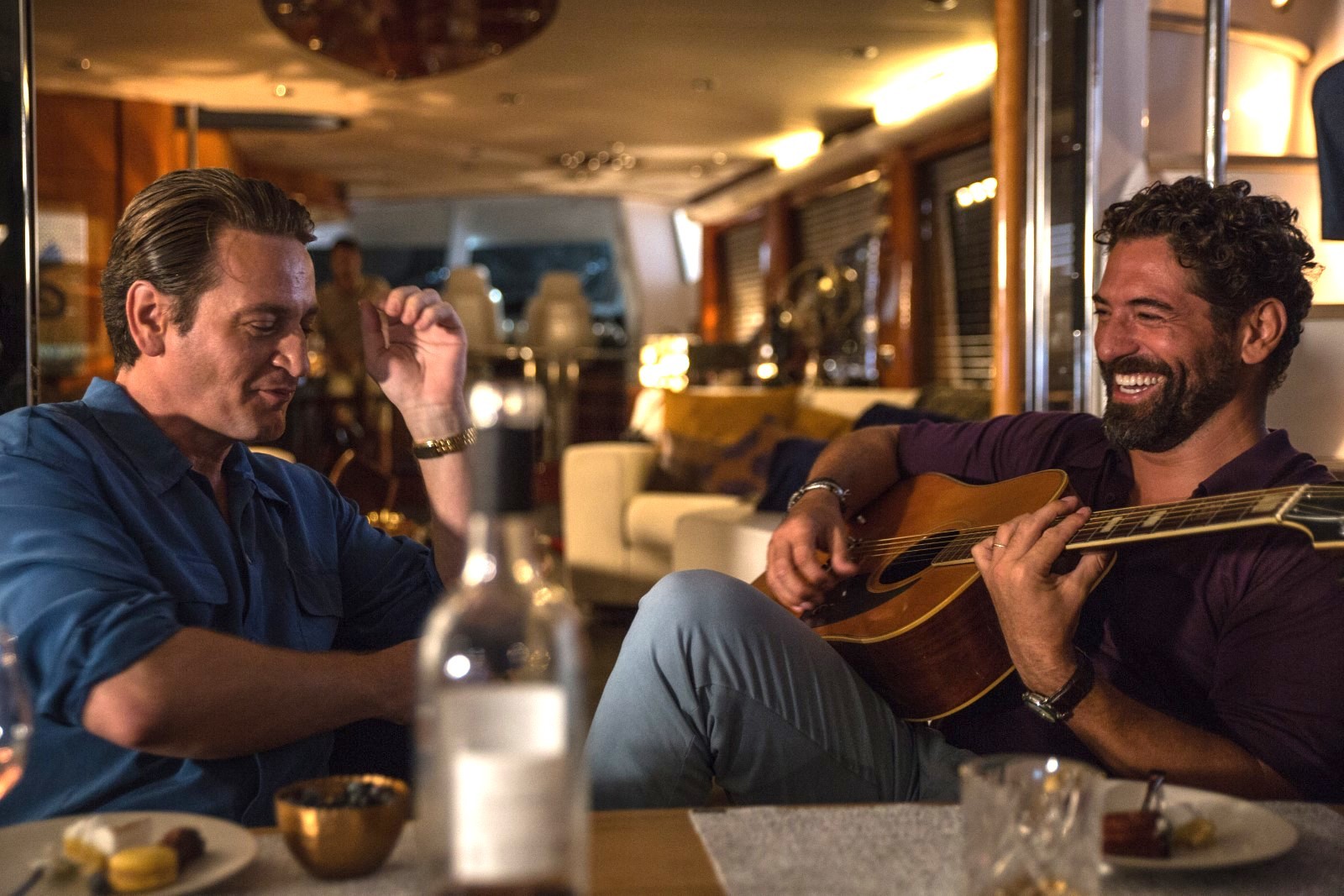 “Uma Rapariga Fácil”. Nuno Lopes canta em filme premiado em Cannes — só falta chegar à Netflix Portugal