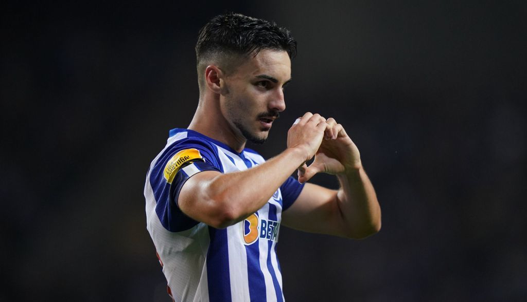 Mãe de jogador do FC Porto morre durante jogo do filho. Foi Sérgio Conceição quem lhe deu a notícia