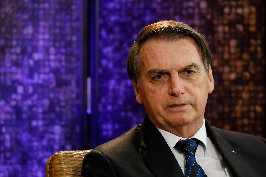 Ex-ministro da Saúde revela: Bolsonaro tentou alterar bula de medicamento e indicá-lo para tratamento da COVID-19