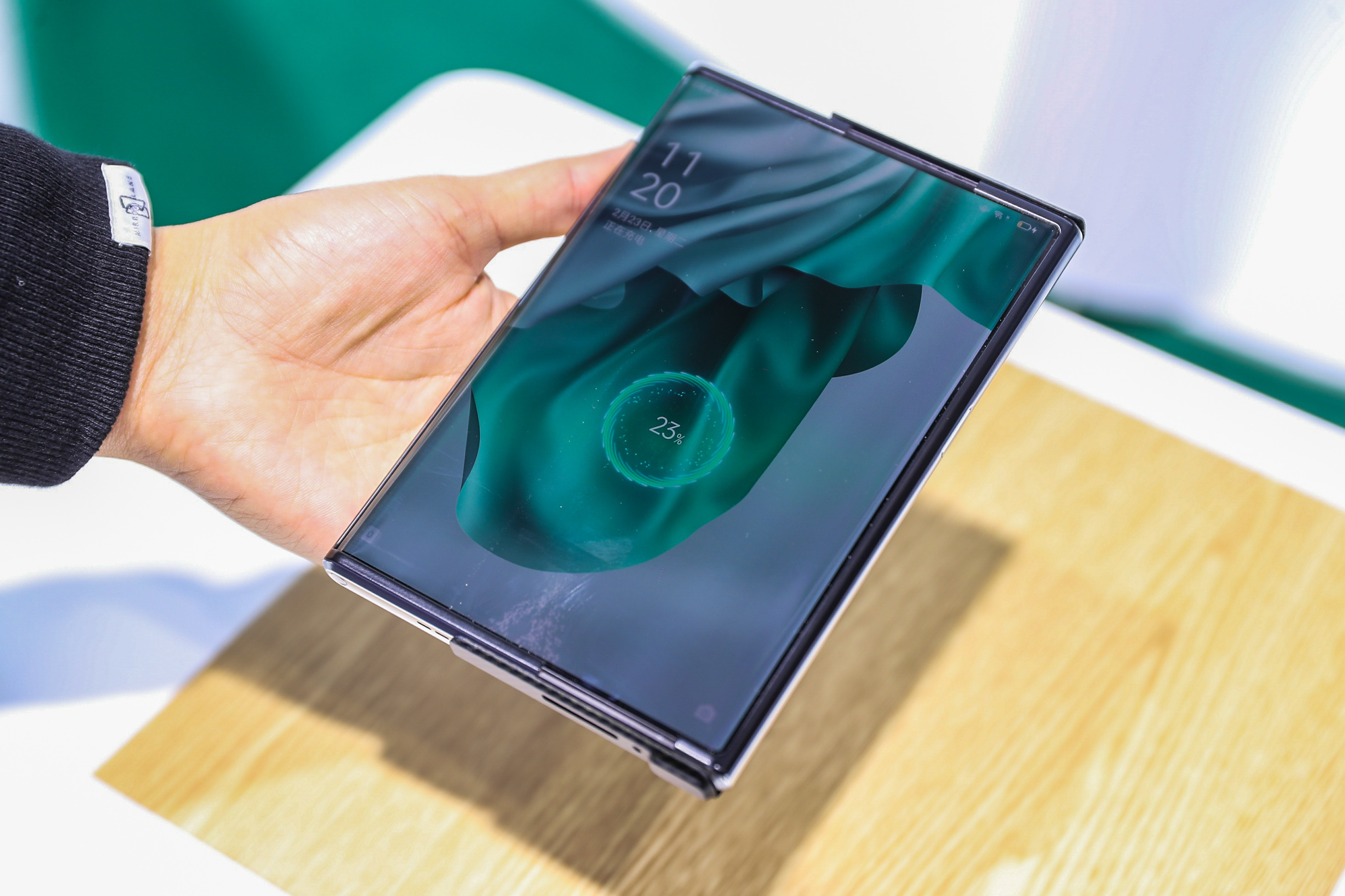 OPPO mostra mais do seu conceito de smartphone de ecrã extensível no MWC 2021 Shangai