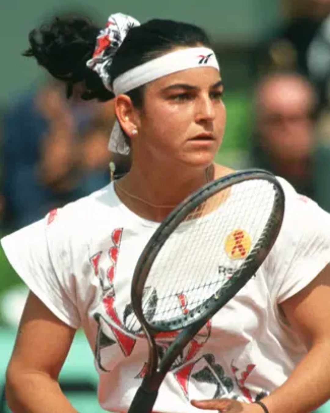 Chegou a ser a número 1 do ténis, mas hoje aceita dinheiro dos amigos para sobreviver. O que aconteceu a Arantxa Sánchez Vicario?