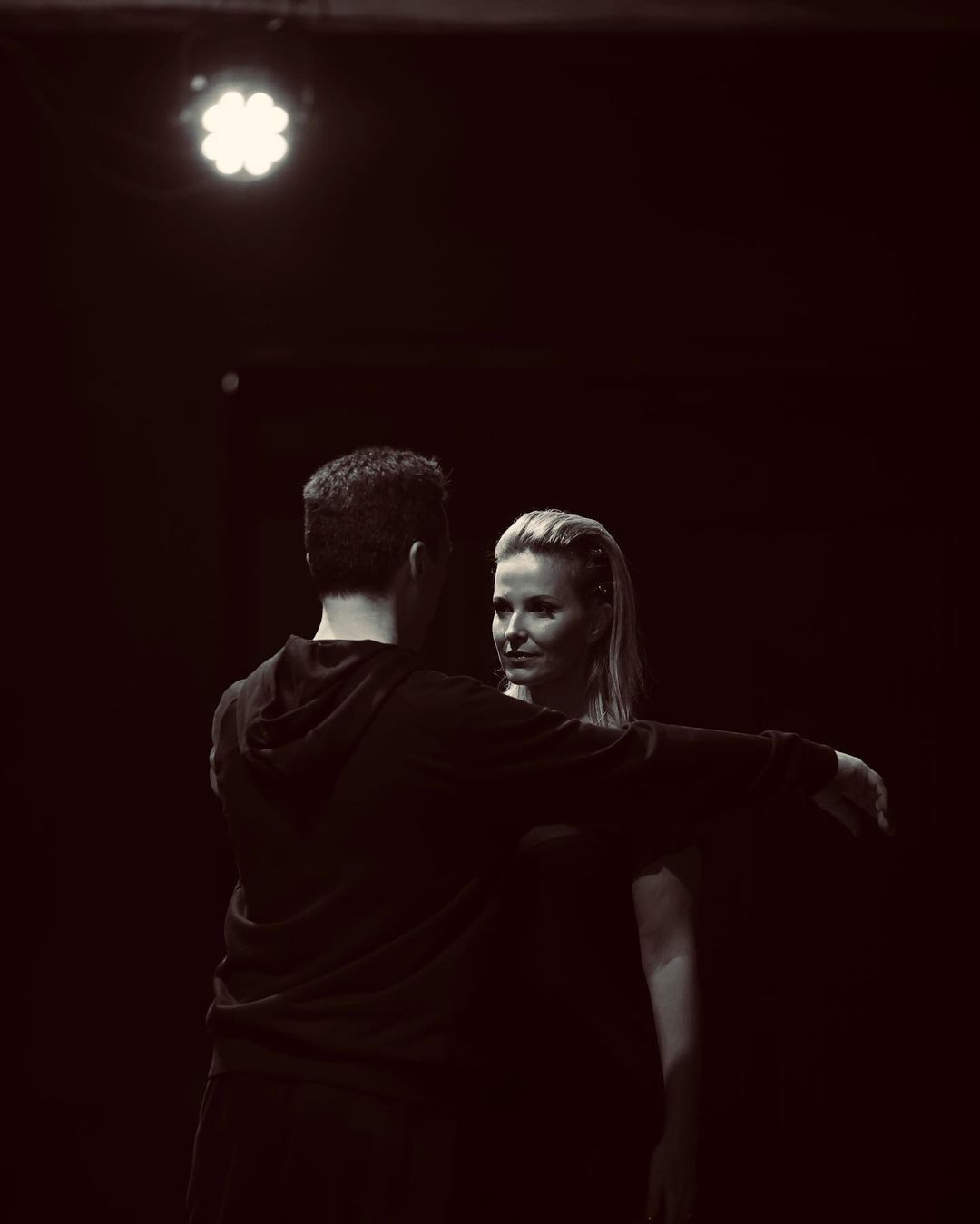 Gala dos 30 anos da TVI. Cristina volta para os braços do senhor Alberto (e poderá cantar com Moniz)