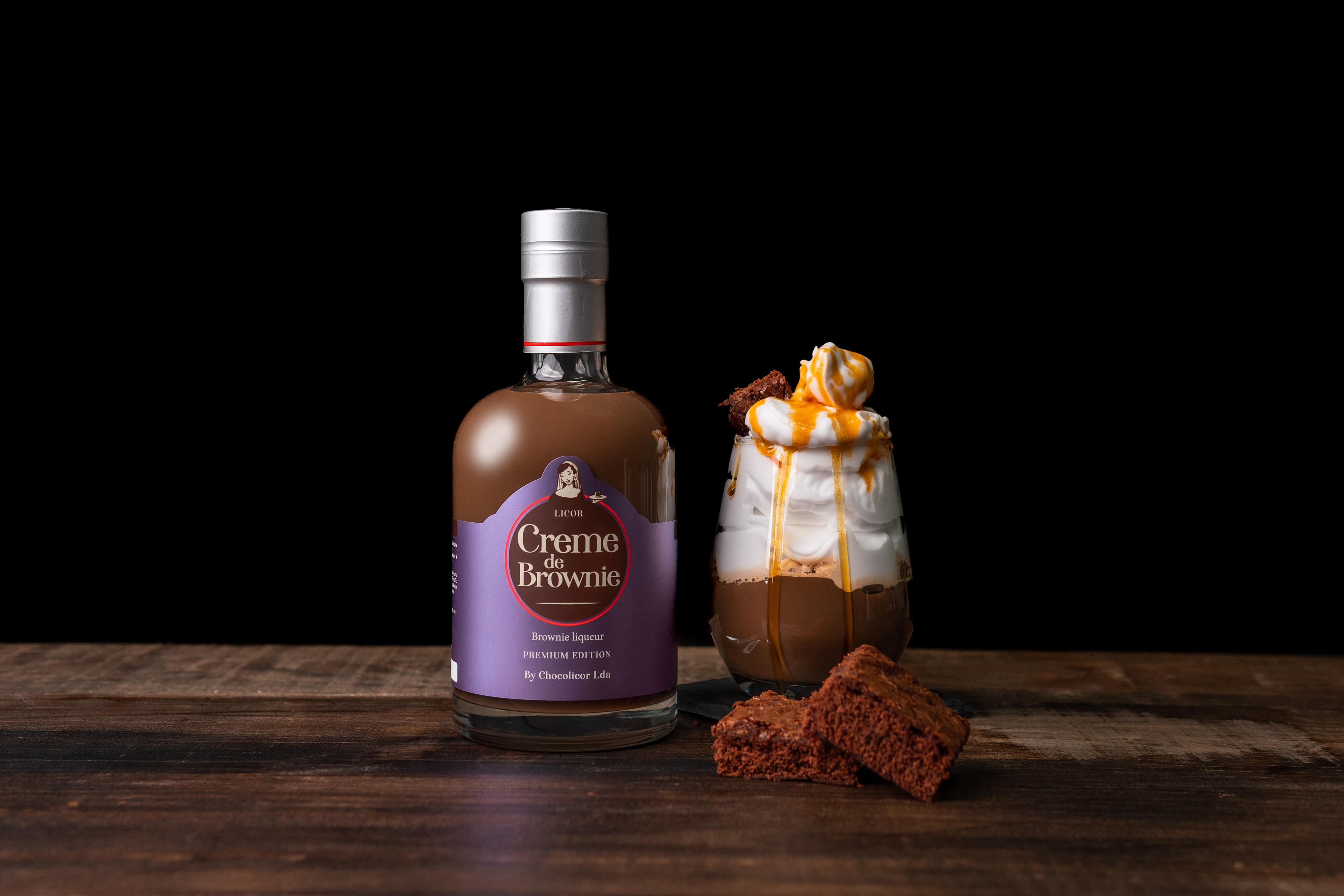 Se não resiste a comer um brownie, imagine bebê-lo. Este novo licor é para os amantes de chocolate