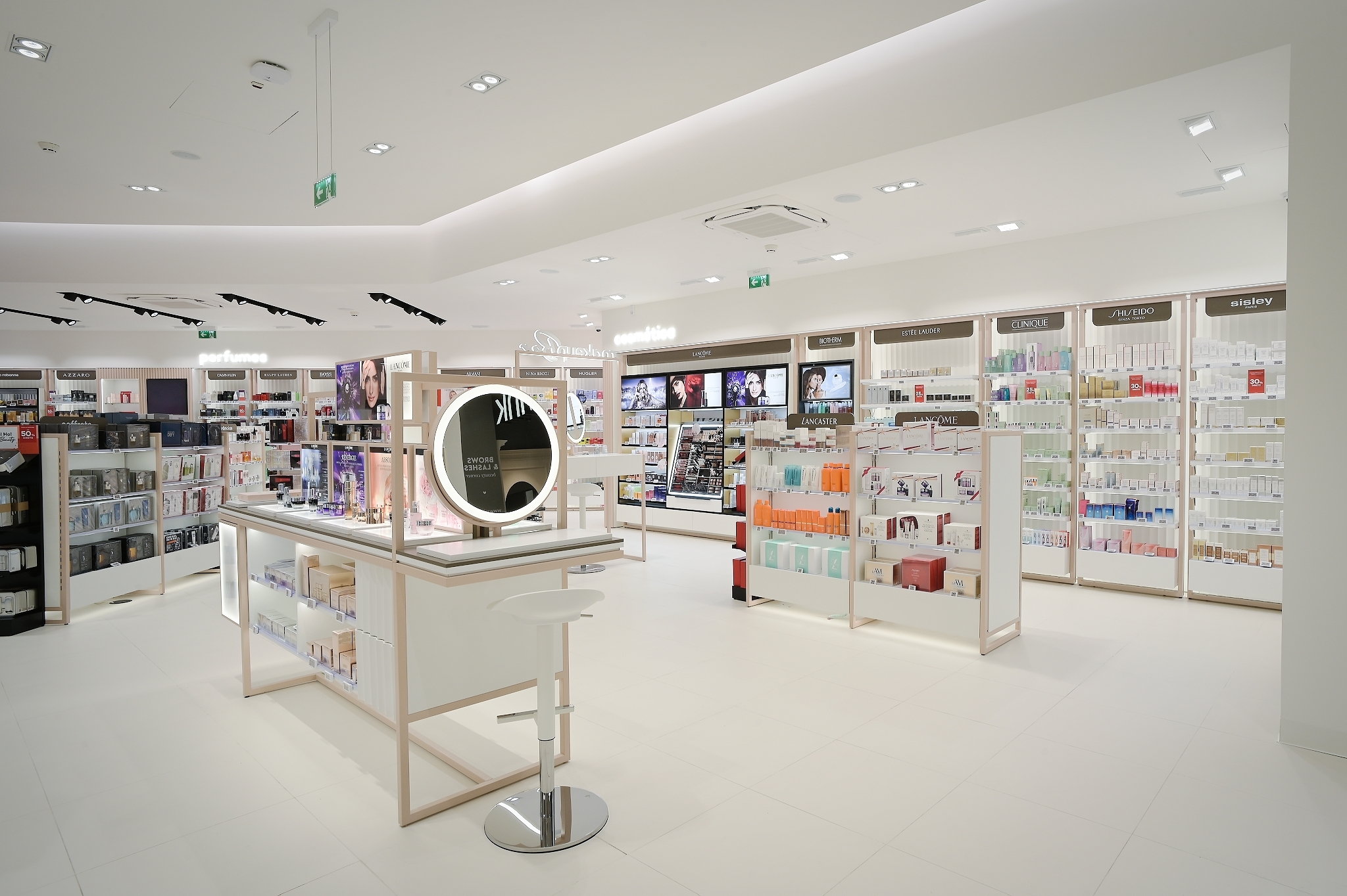 Wells abre a maior loja de beleza do País (e há descontos). Saiba onde fica