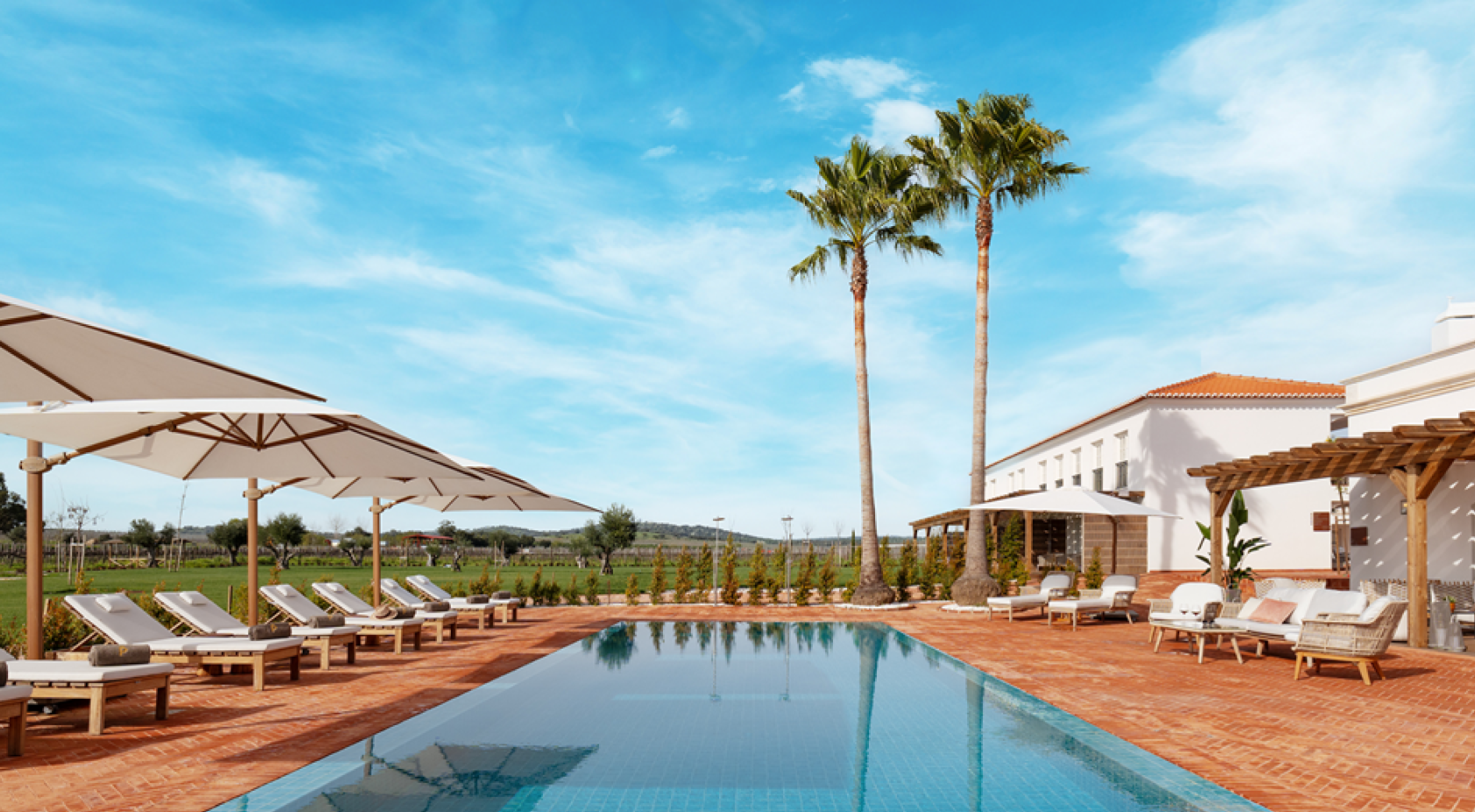 O Alentejo tem um novo refúgio luxuoso (ao qual até pode chegar de avião privado). Conheça o The Wine Hotel