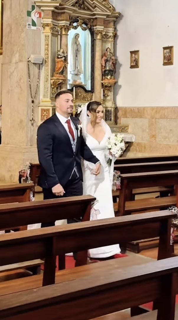 Rita Matias, do CHEGA, casou com Hélio Filipe. Veja as fotos da cerimónia e o vídeo