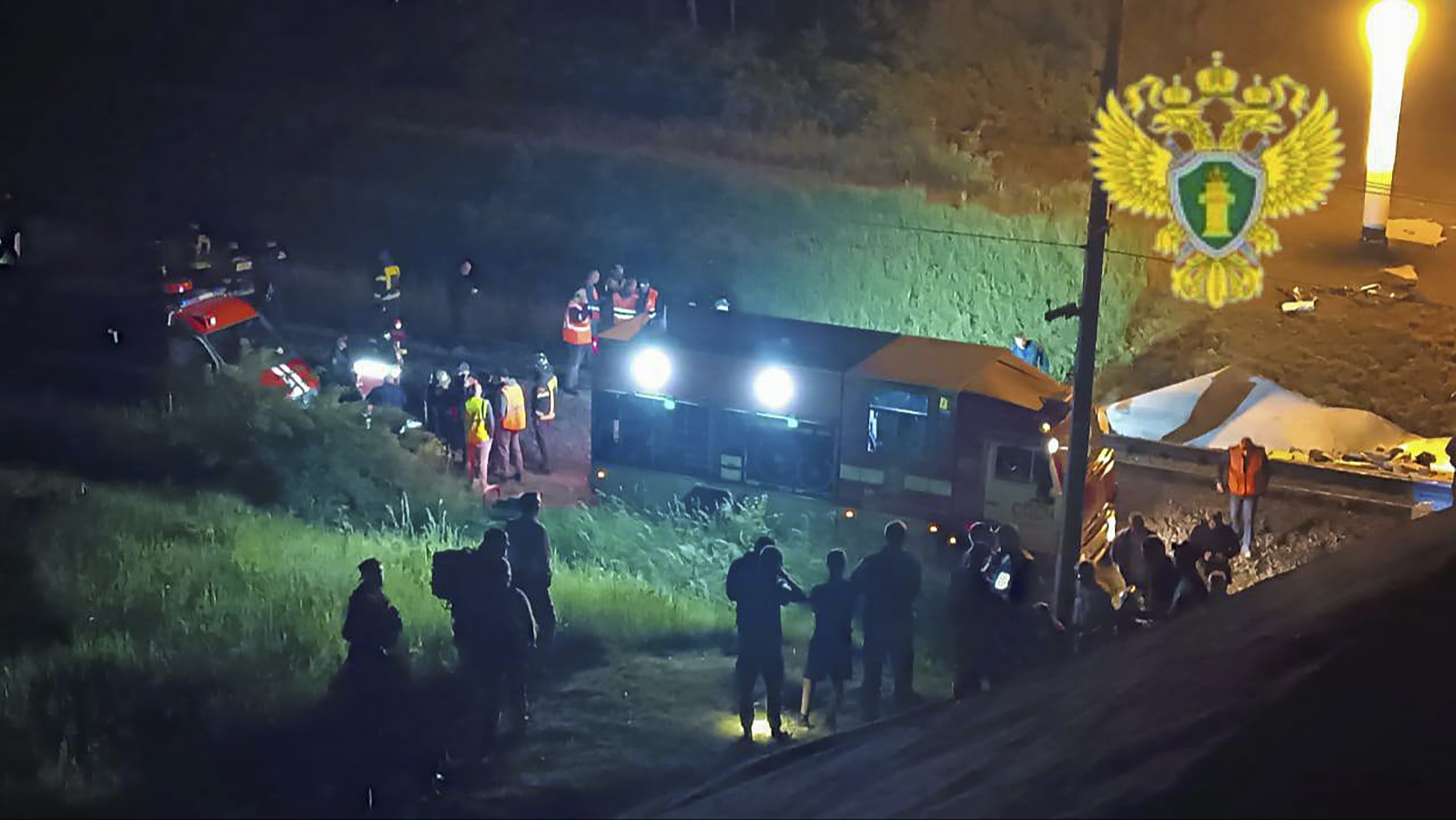 Pelo menos sete mortos em colapso de ponte sobre comboio no sudoeste da Rússia