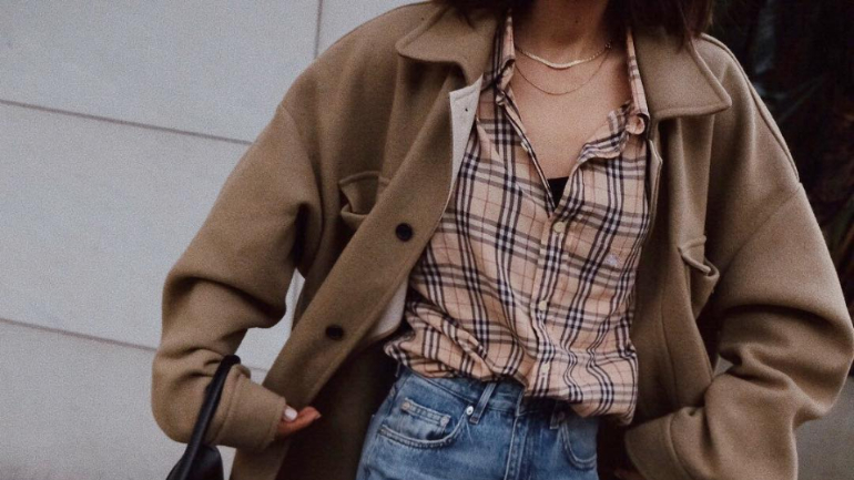 De piroso a tendência. O padrão Burberry está de volta e nós dizemos-lhe como usá-lo