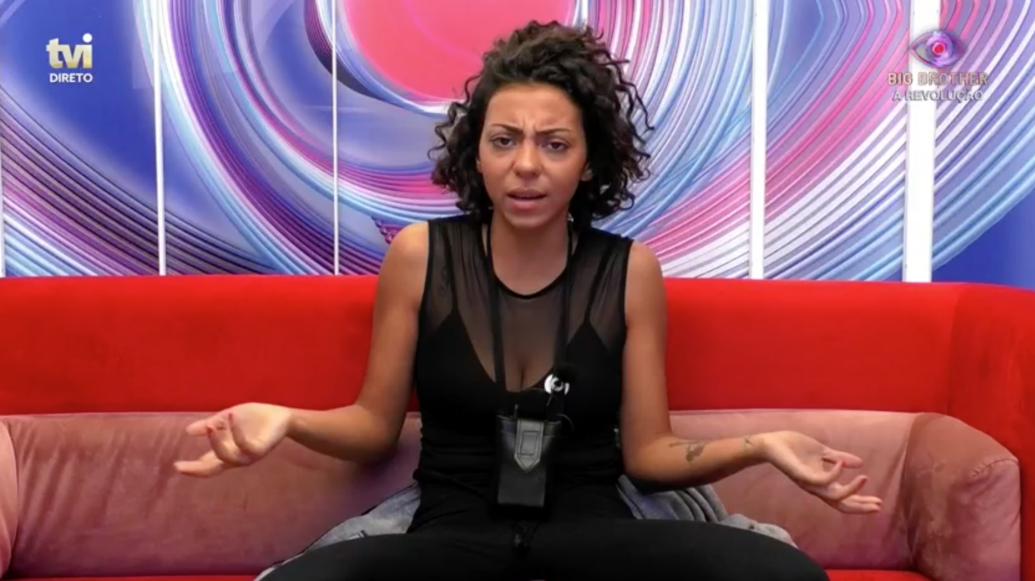 Jéssica perde a cabeça com falta de higiene dos rapazes. “A casa de banho está sempre suja”