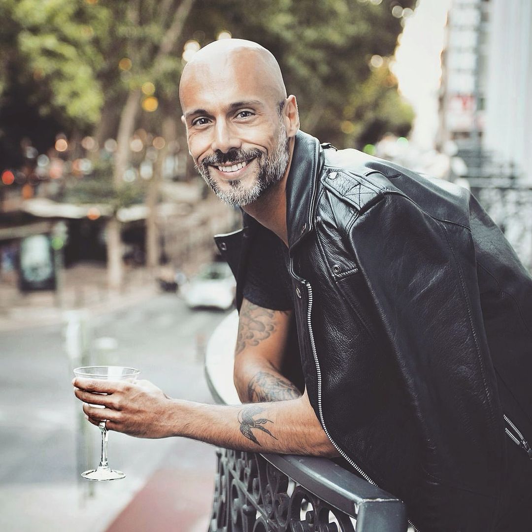 Pedro Crispim fala sobre a adolescência. “Tinha 2 letras ‘G’ na minha vida, era gay e gordo”