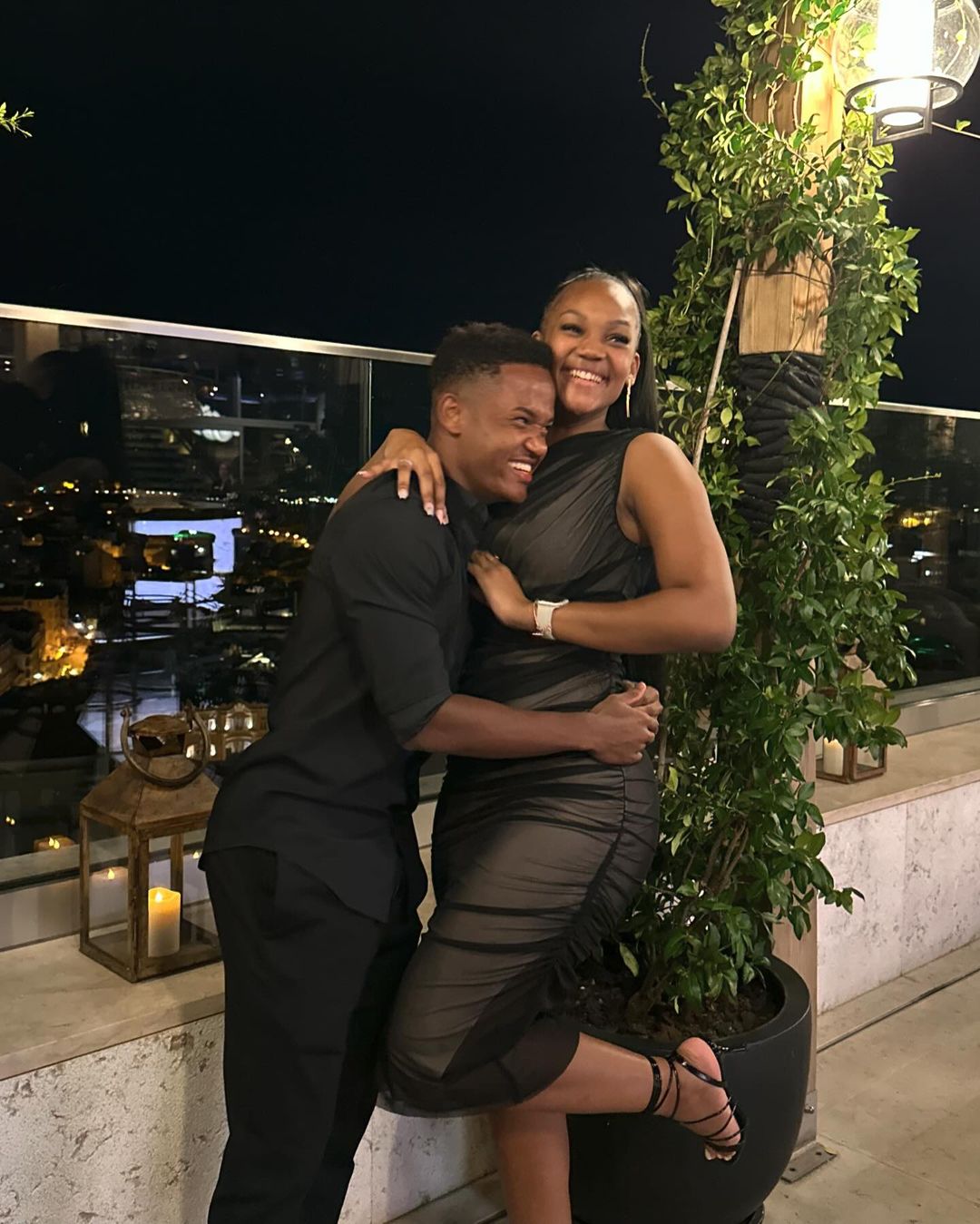 Craque do Sporting dedica golos à mulher grávida. Veja as fotos fofas de Geny Catamo e Jennifer Bule