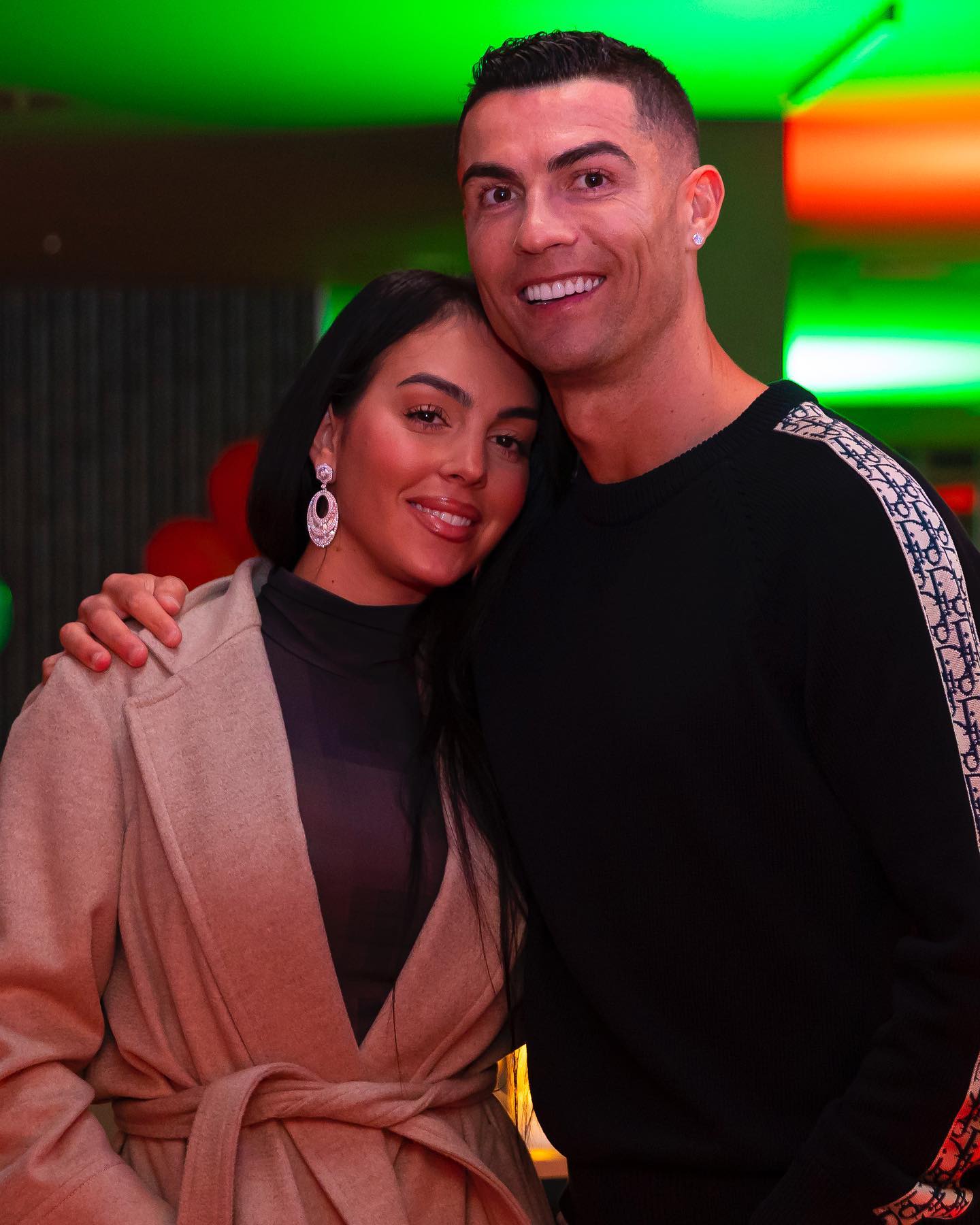 De Cristiano Ronaldo a Mel Jordão. As declarações de amor dos famosos no Dia dos Namorados