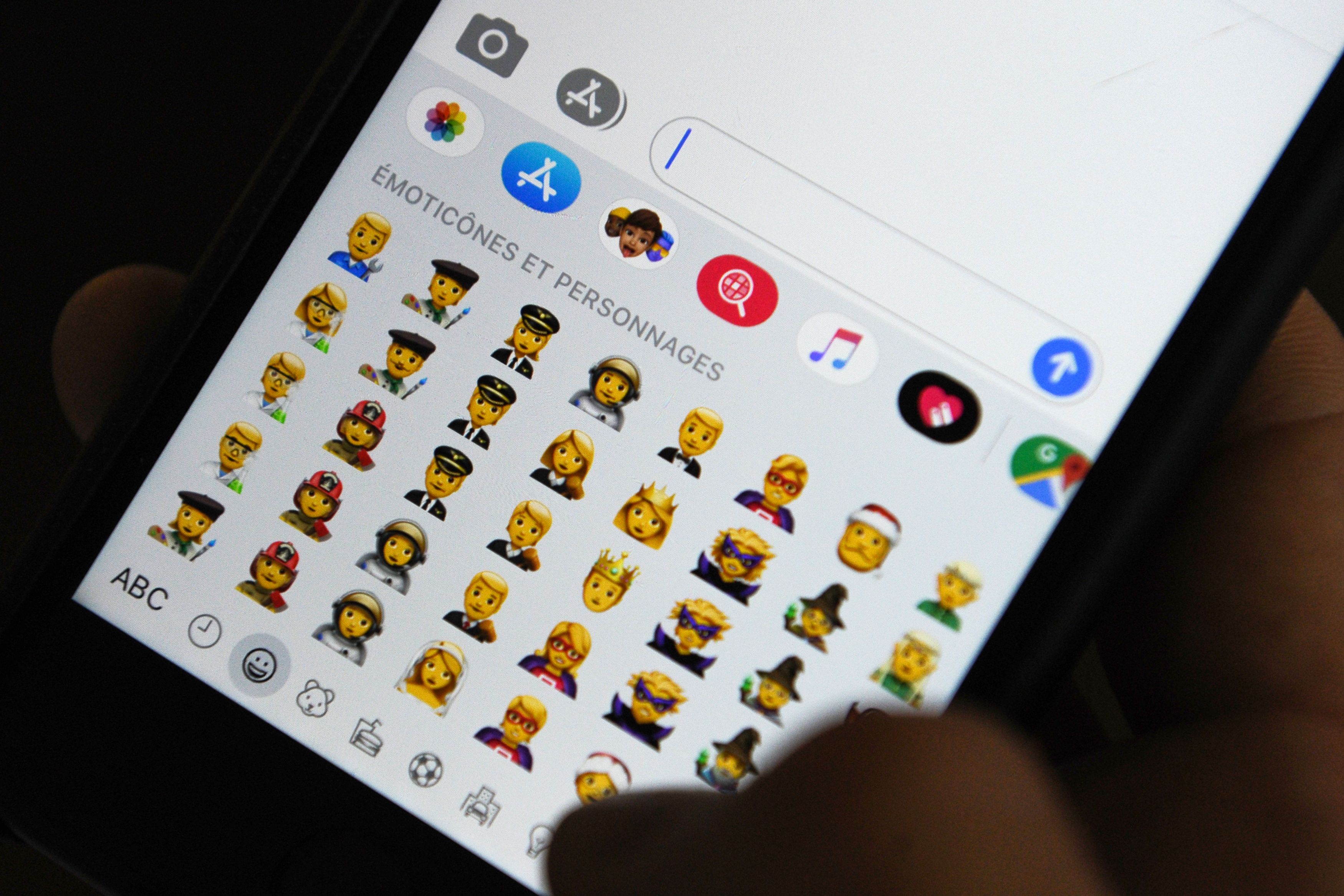 Apple tem 328 novos emojis — e muitos têm género neutro