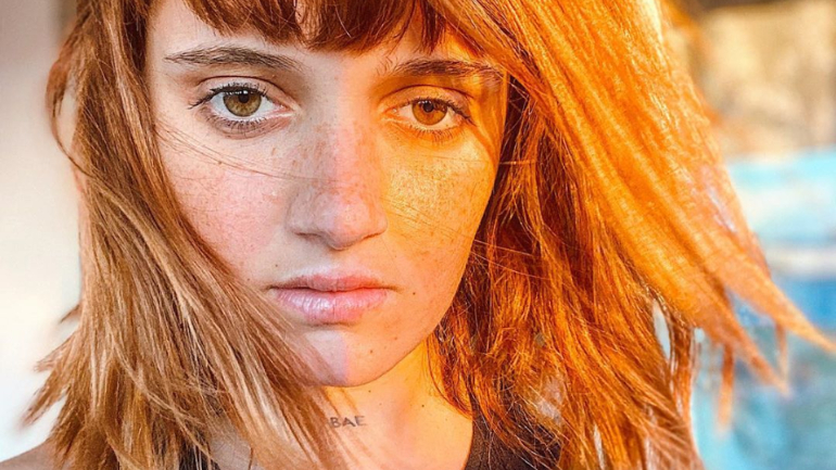 Carolina Deslandes mostra-se orgulhosa do pai: “Seis anos de sobriedade, de paz”