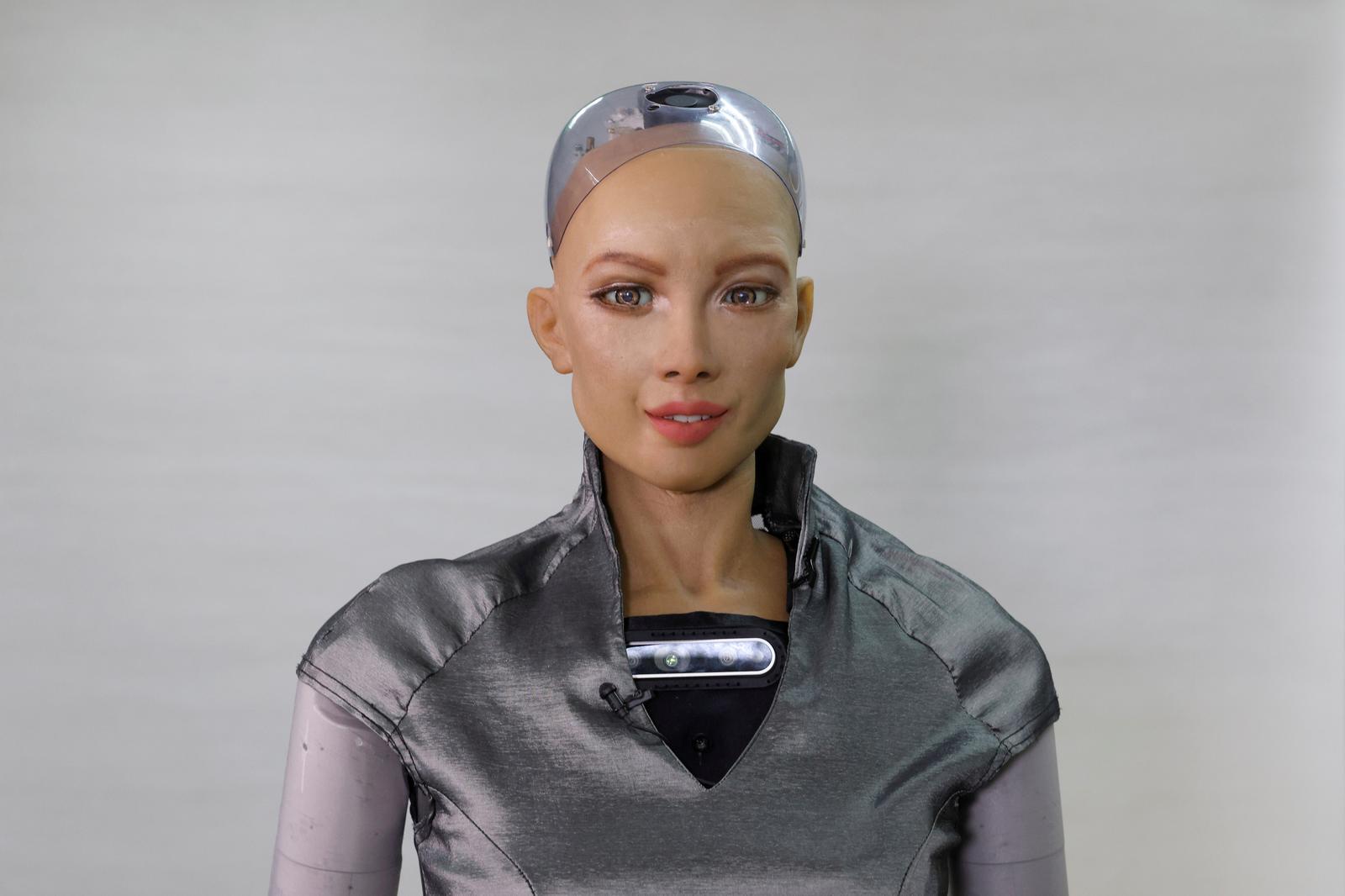Lembra-se da Sophia? A robot humanoide vai ganhar uma nova “profissão” na luta contra a COVID-19