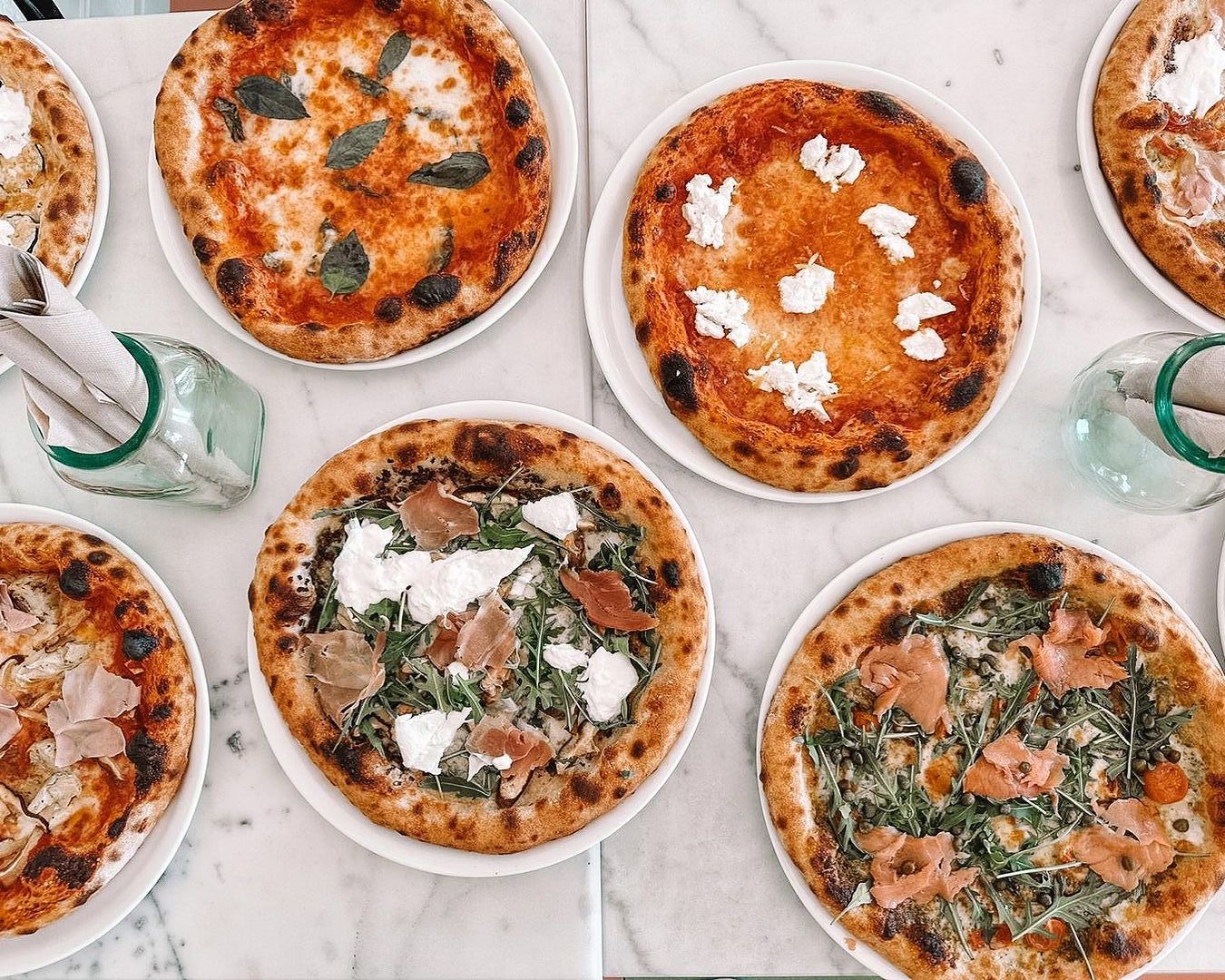 Vá comer uma boa pizza numa destas 5 esplanadas onde se está mesmo bem com este calor