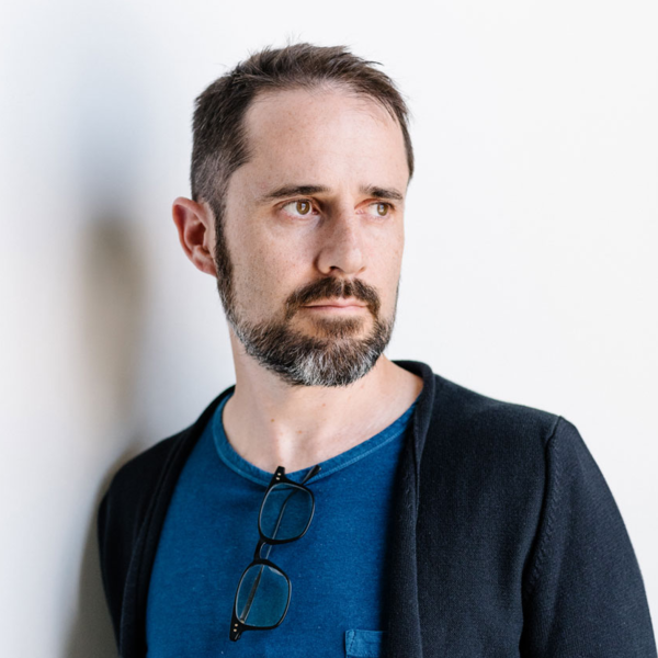 Anita da Costa casou-se com vista para o Douro e um vestido do estilista das influenciadoras