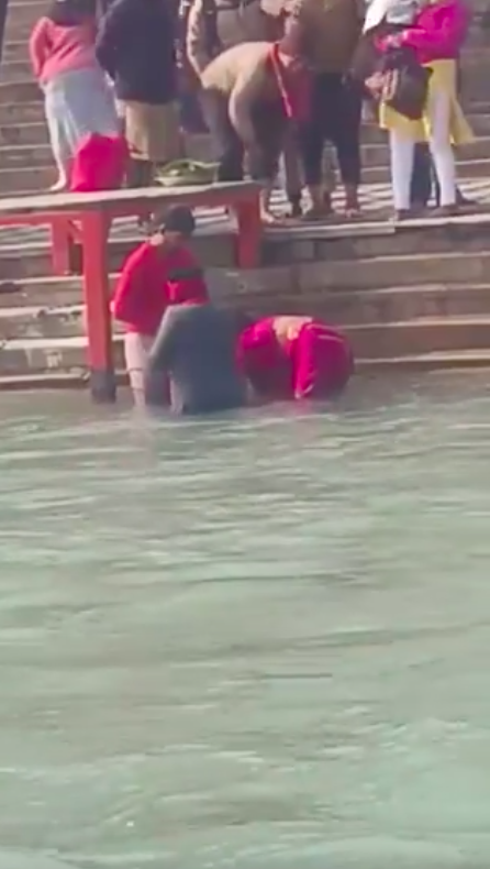 Criança de 5 anos com cancro terminal morre afogada. Família estava a tentar curá-lo no rio