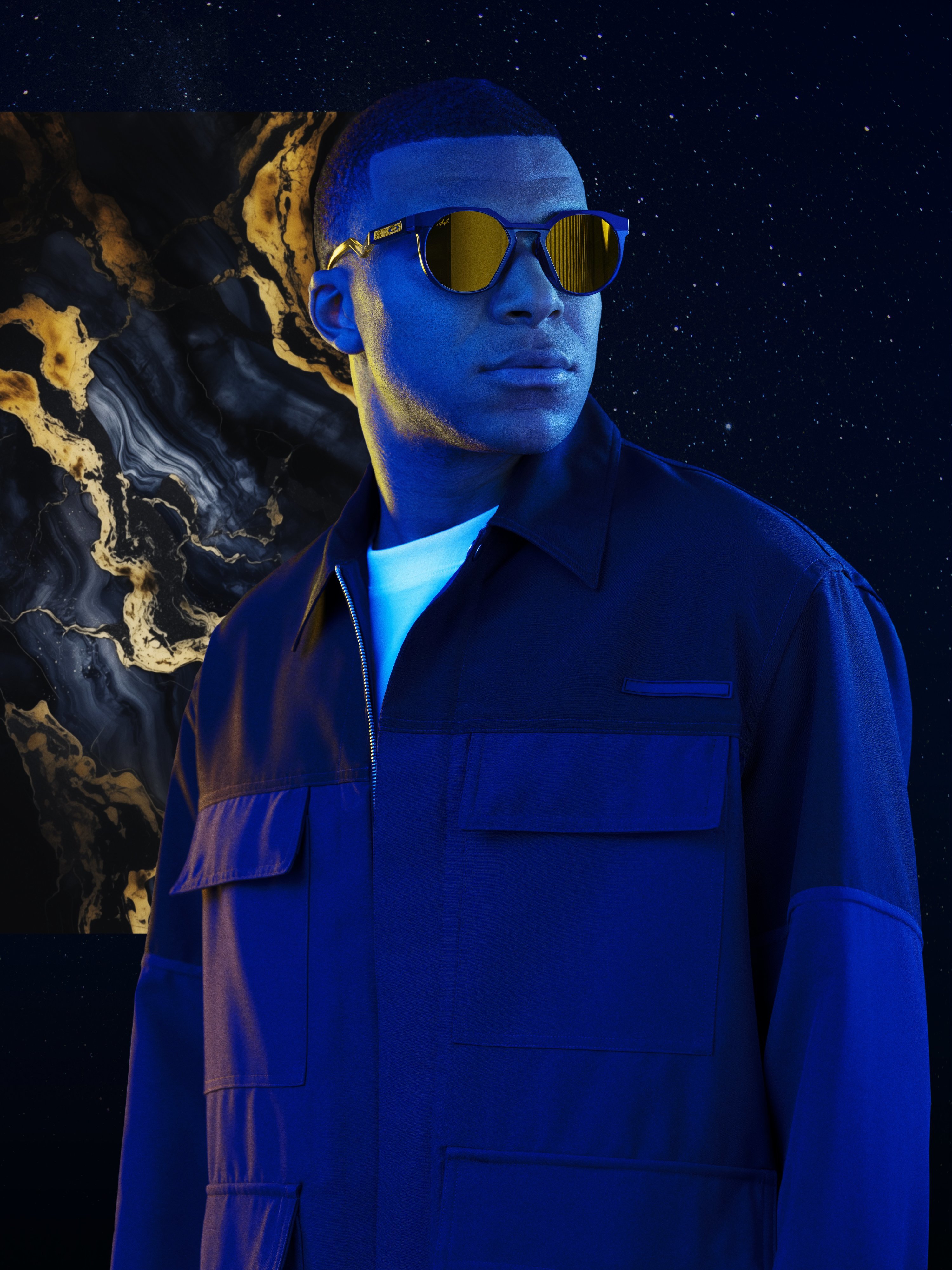 Já pode ter o estilo de Mbappé. Oakley lança novos óculos de sol com o craque (e são bem arrojados)