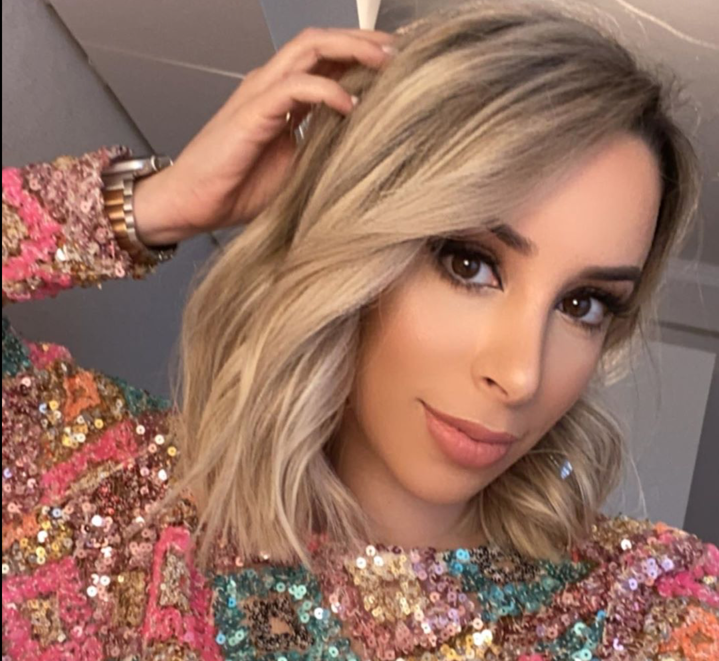 Helena Coelho lança paleta de sombras em parceria com a Sephora — e são ótimas para o verão